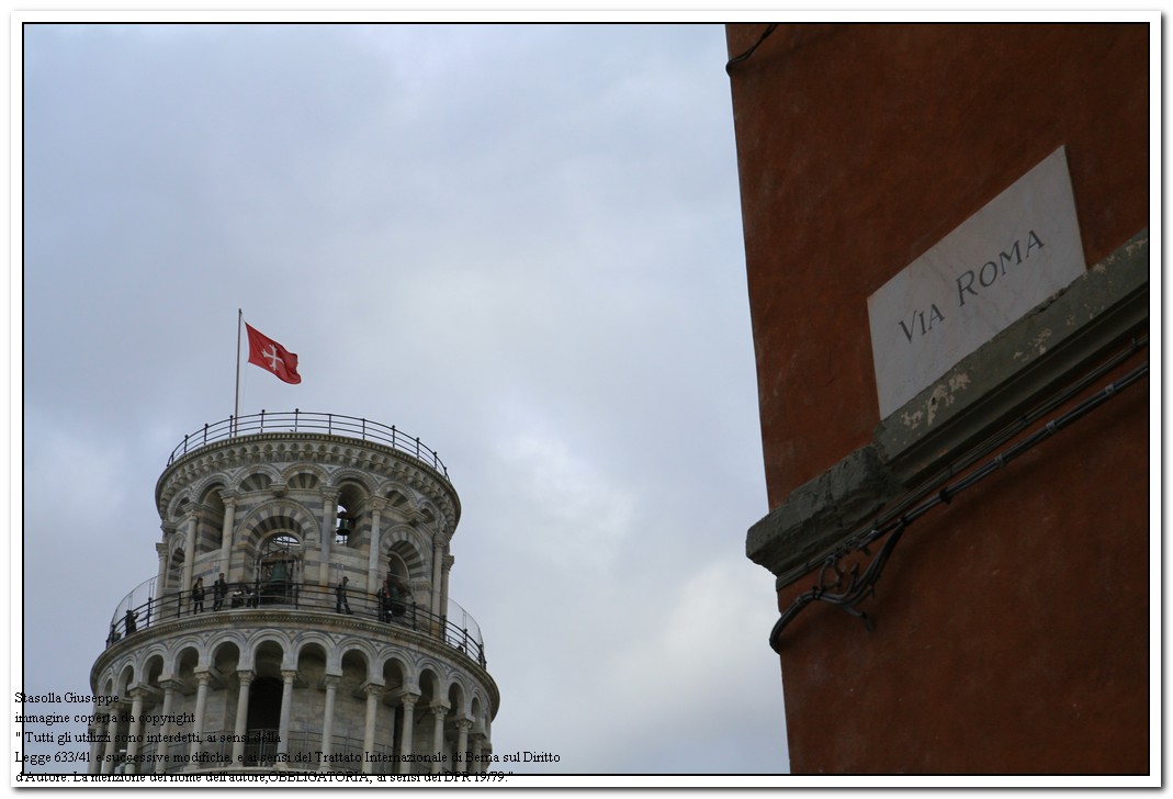 Casts an "eye to the tower