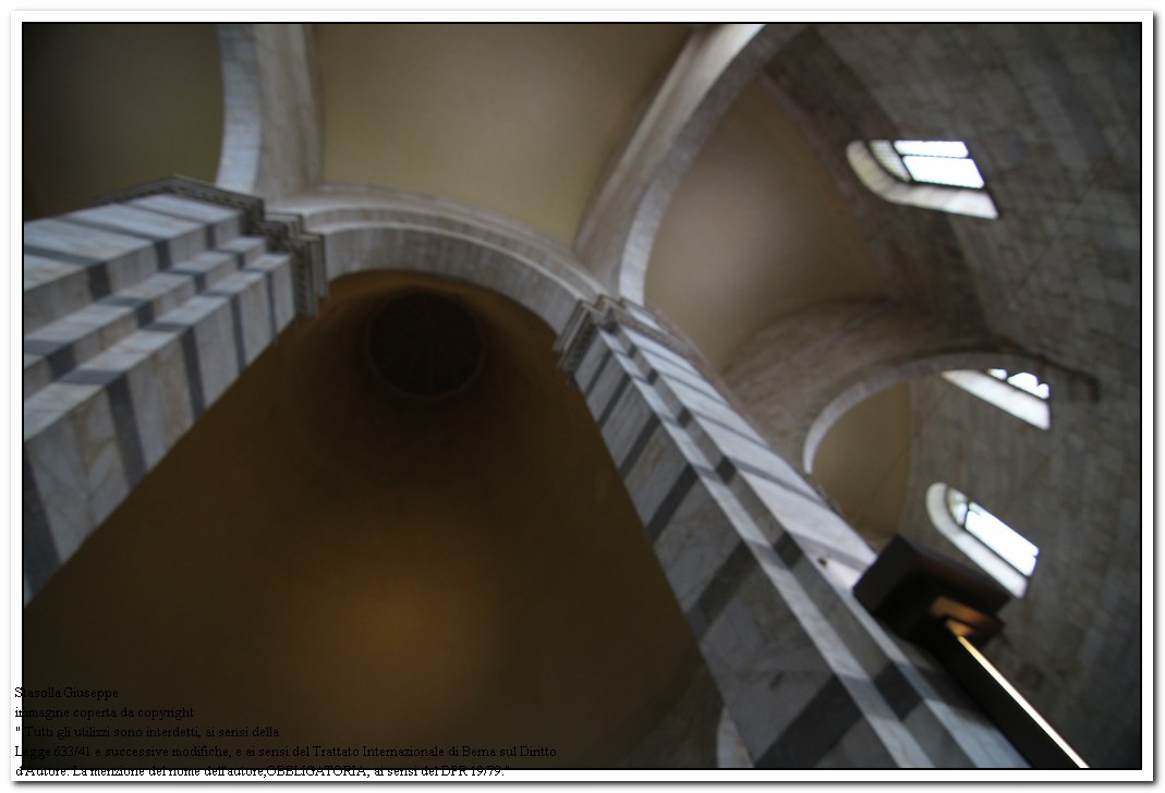 Towards the ceiling towards the light