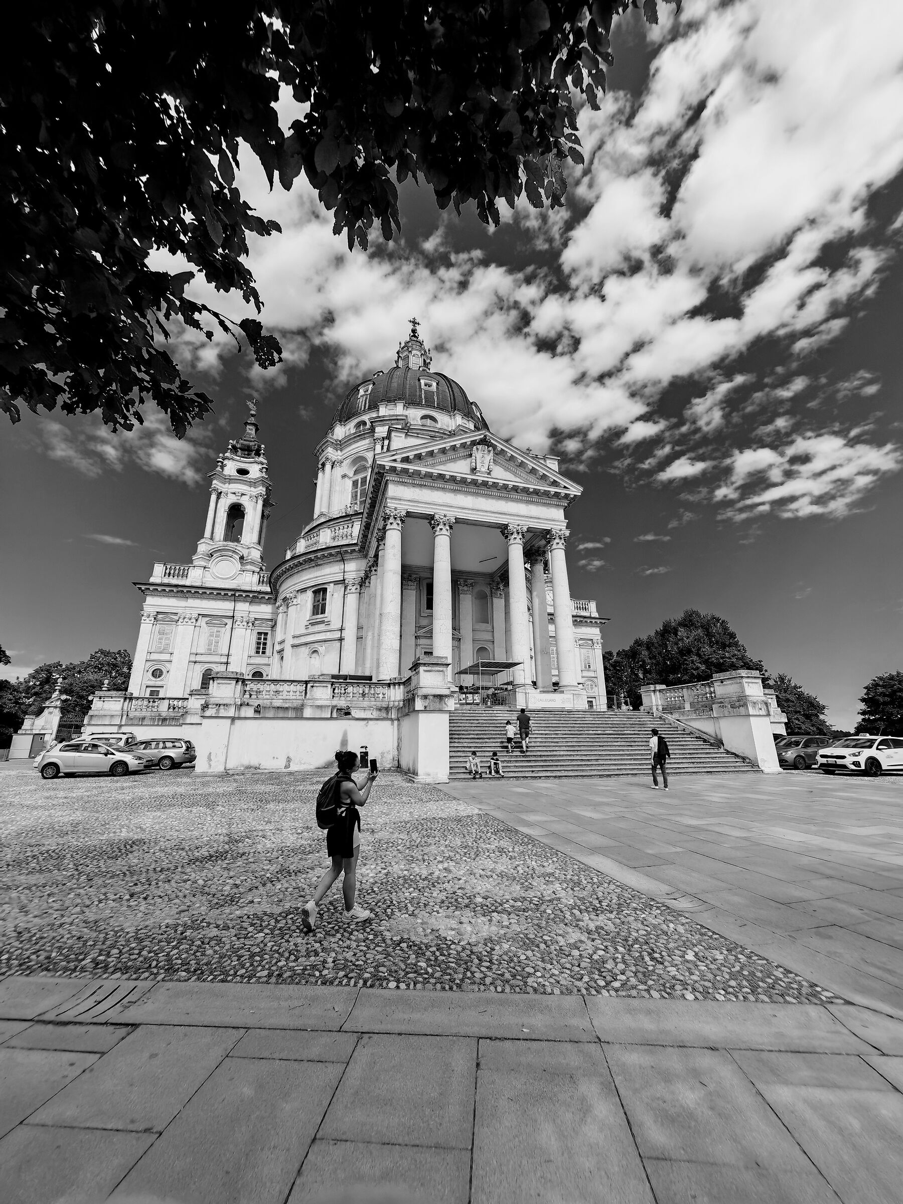 Photographing under this sky