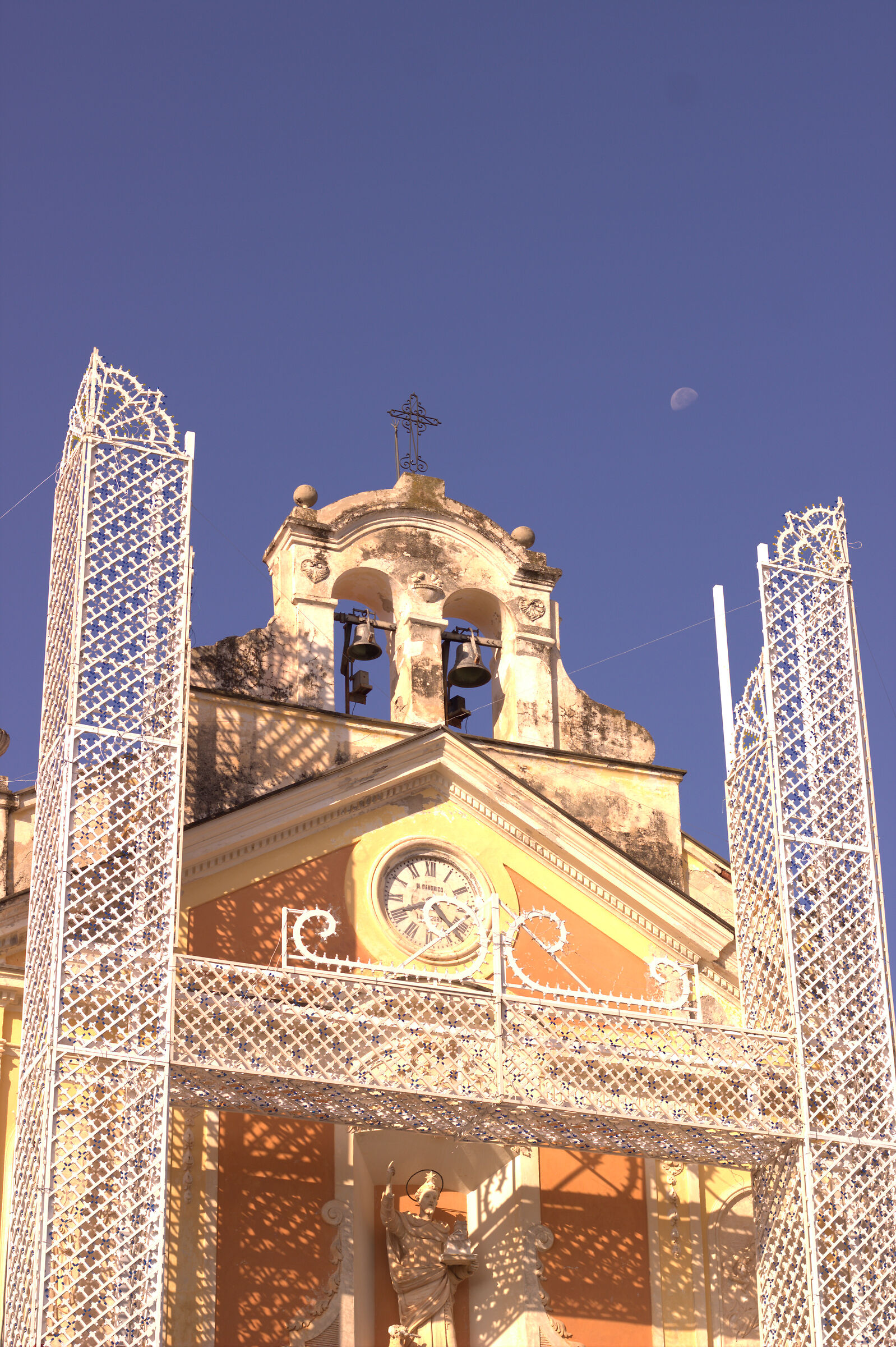 The morning of the village festival