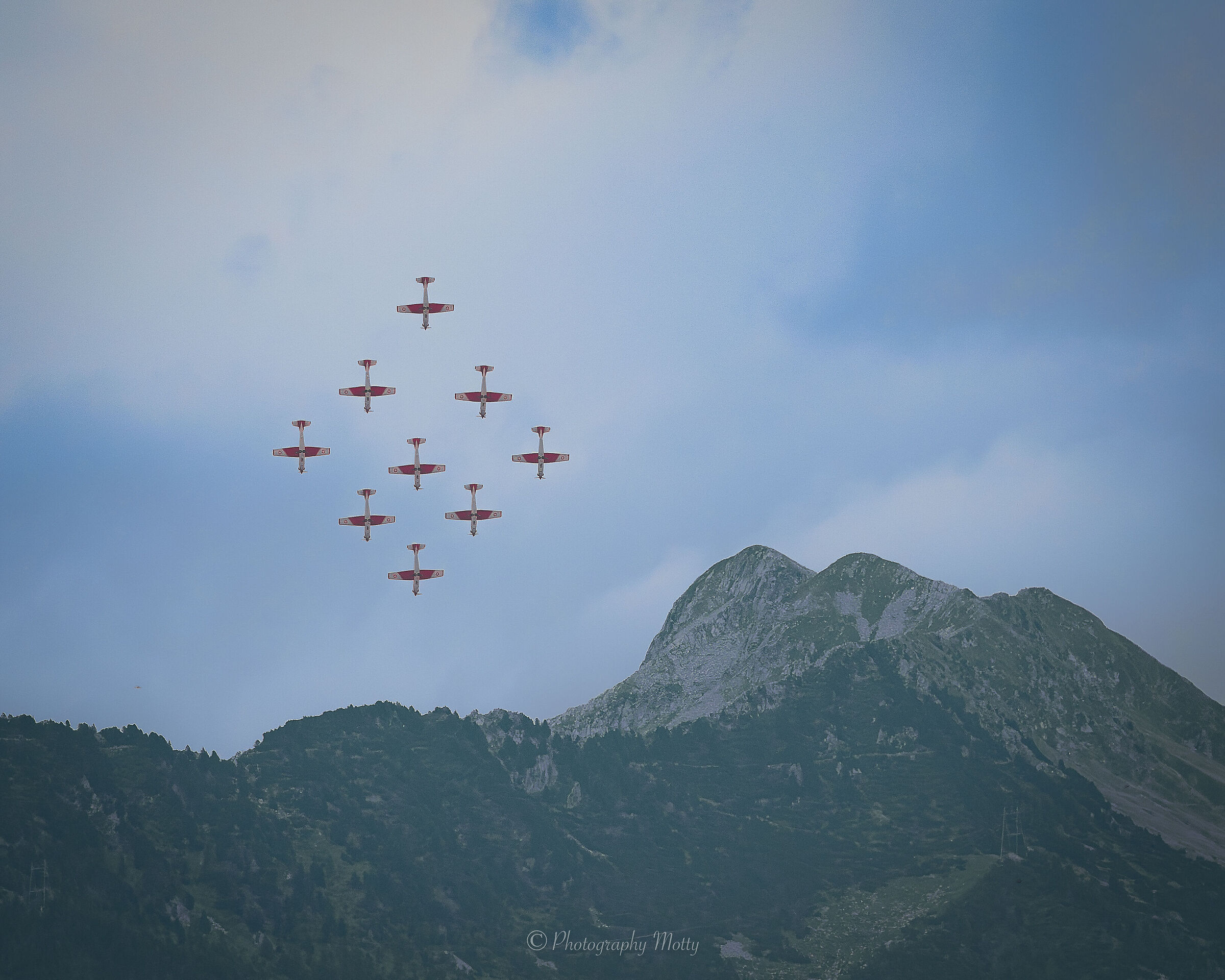 PC 7 Team Suisse  in picchiata