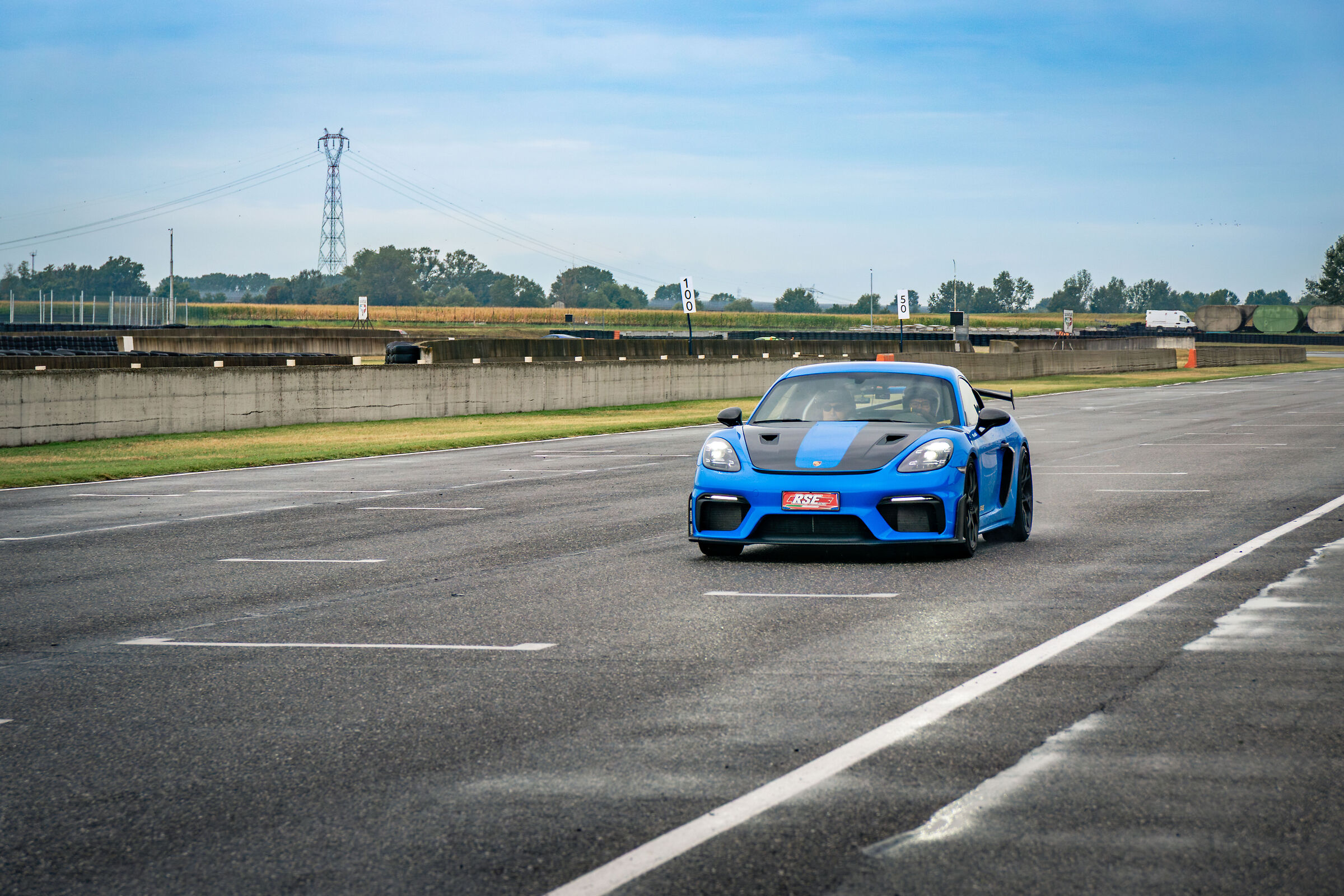 Porsche 718 GT4 RS on track