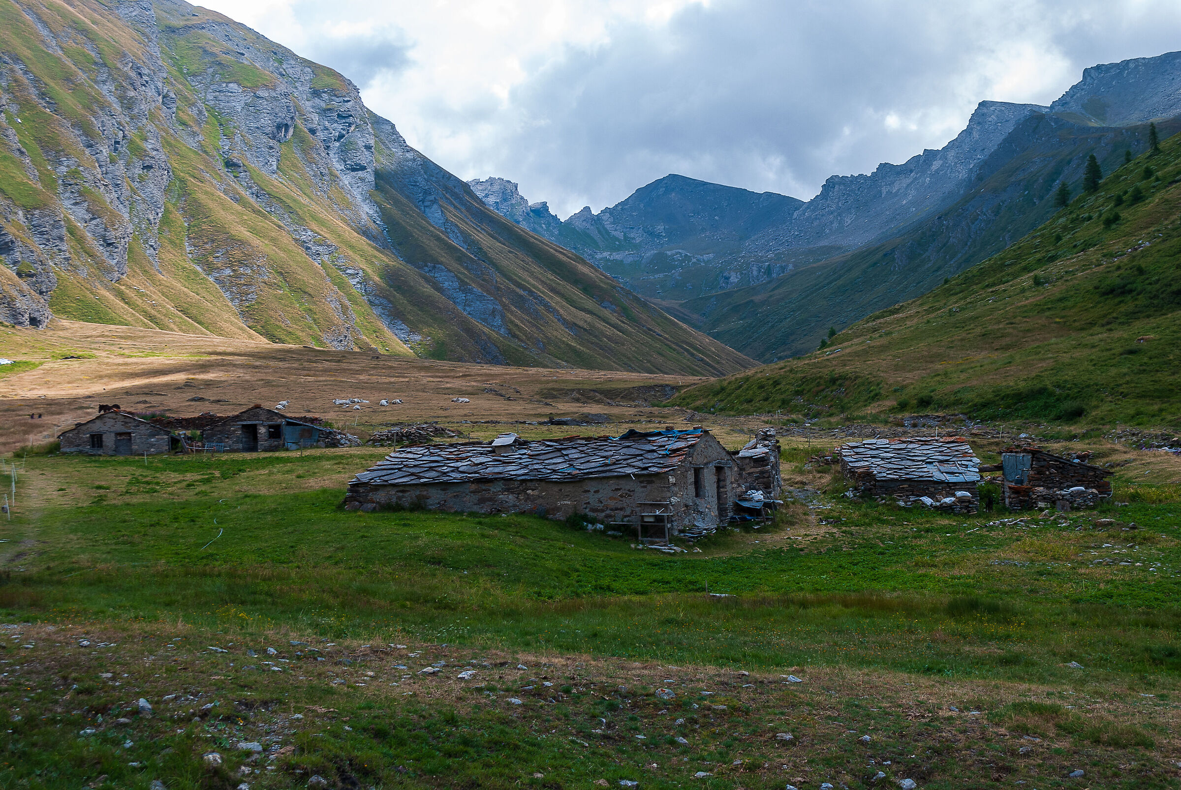 Huts in the Soustra Valley