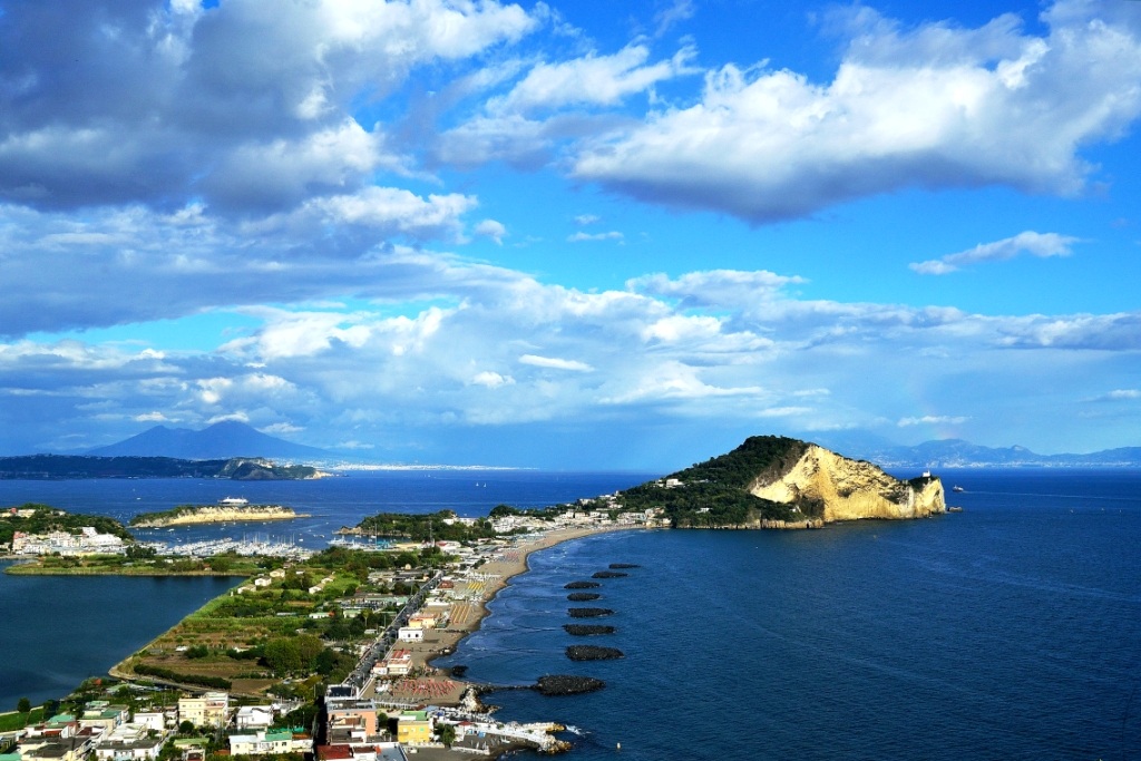Capo Miseno e spiaggia di Miseno  - Bacoli (Na)