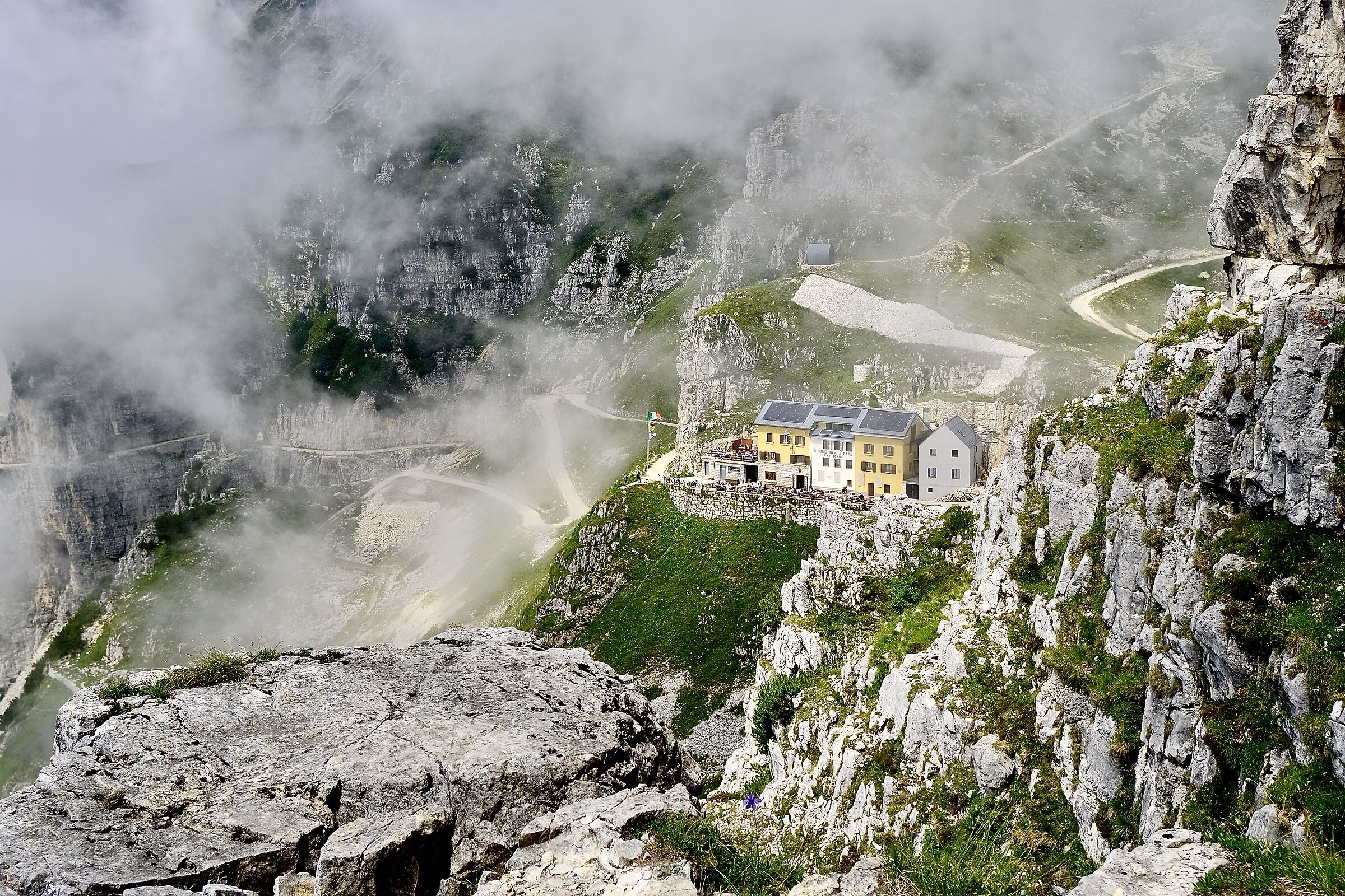 Strada delle 52 gallerie