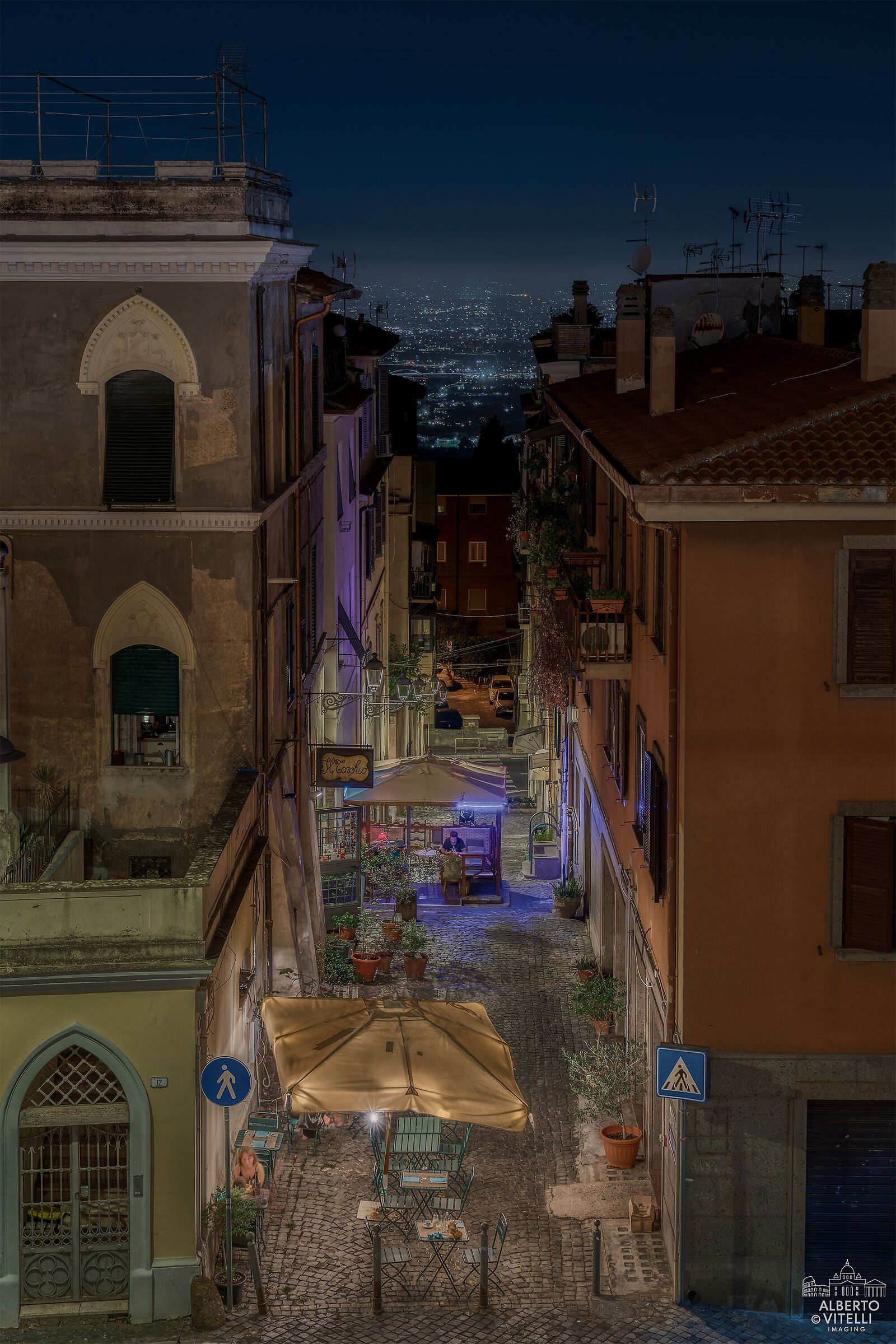 Alleys and Trattorias