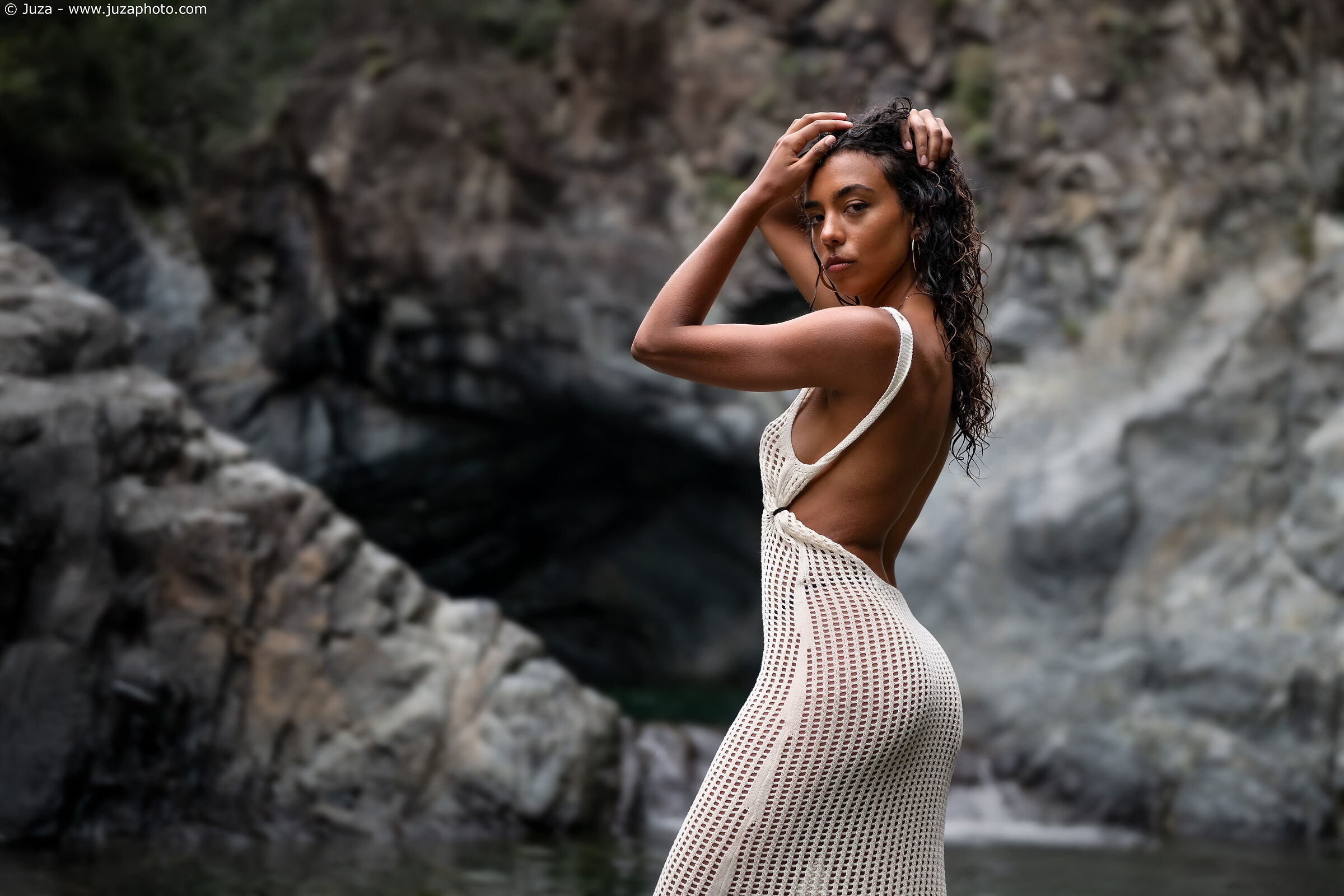 Miriam Nan - L'abito a rete