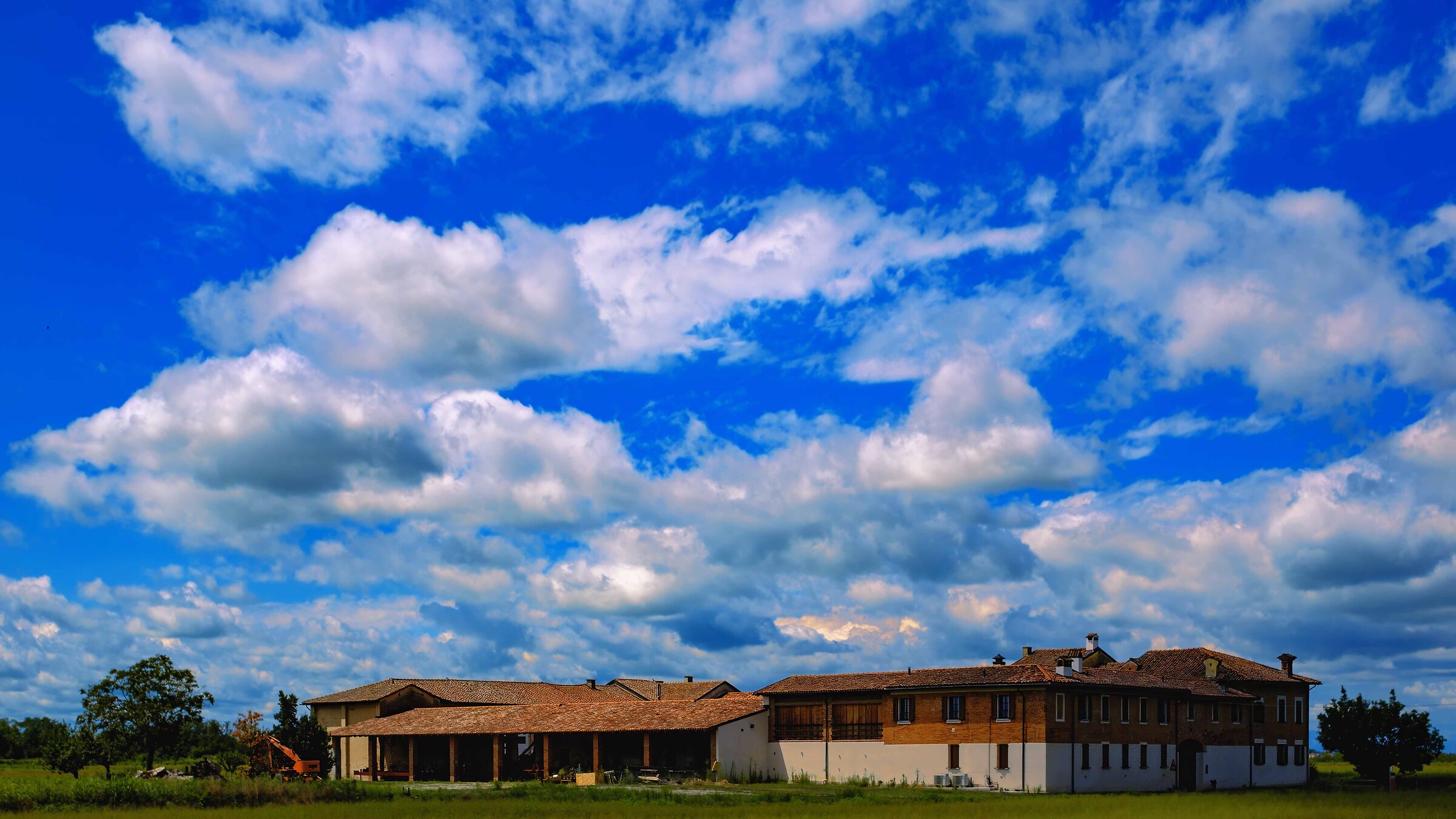Clouds in the paddy field