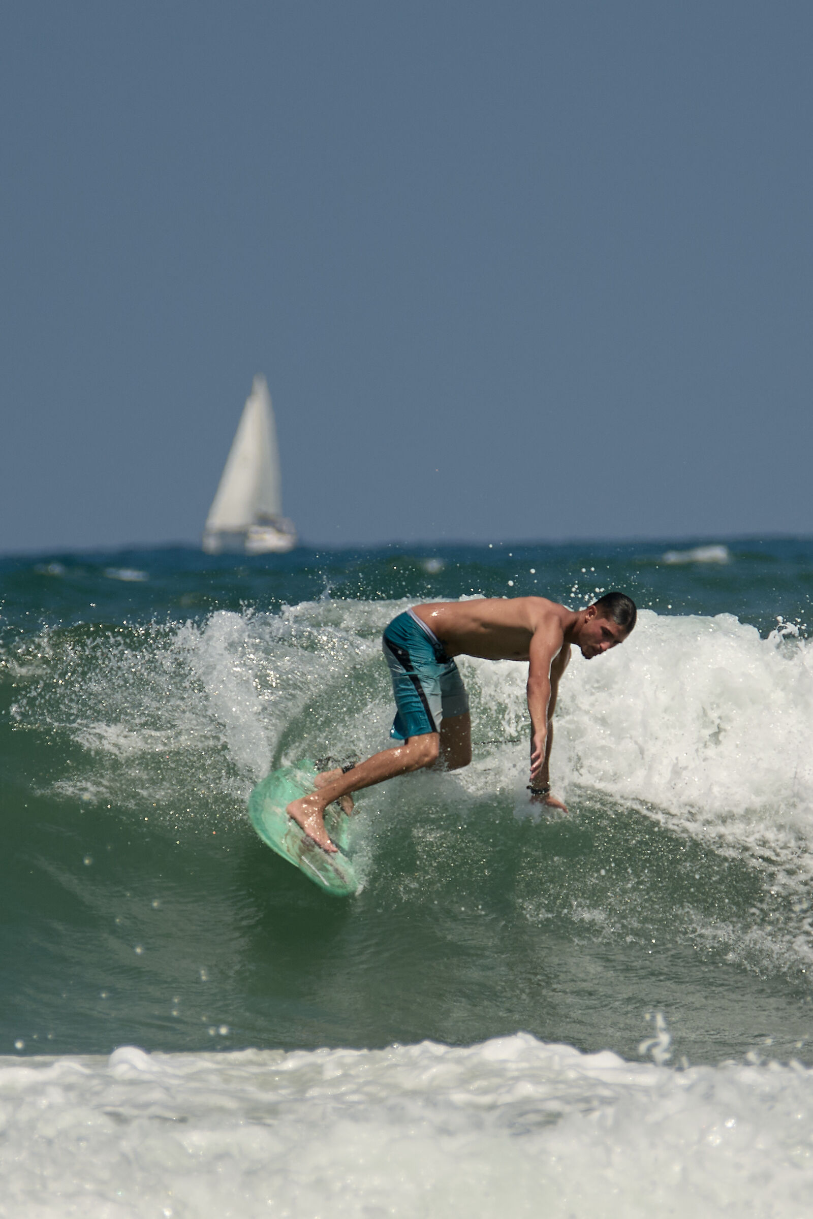 Mare e surfista 8