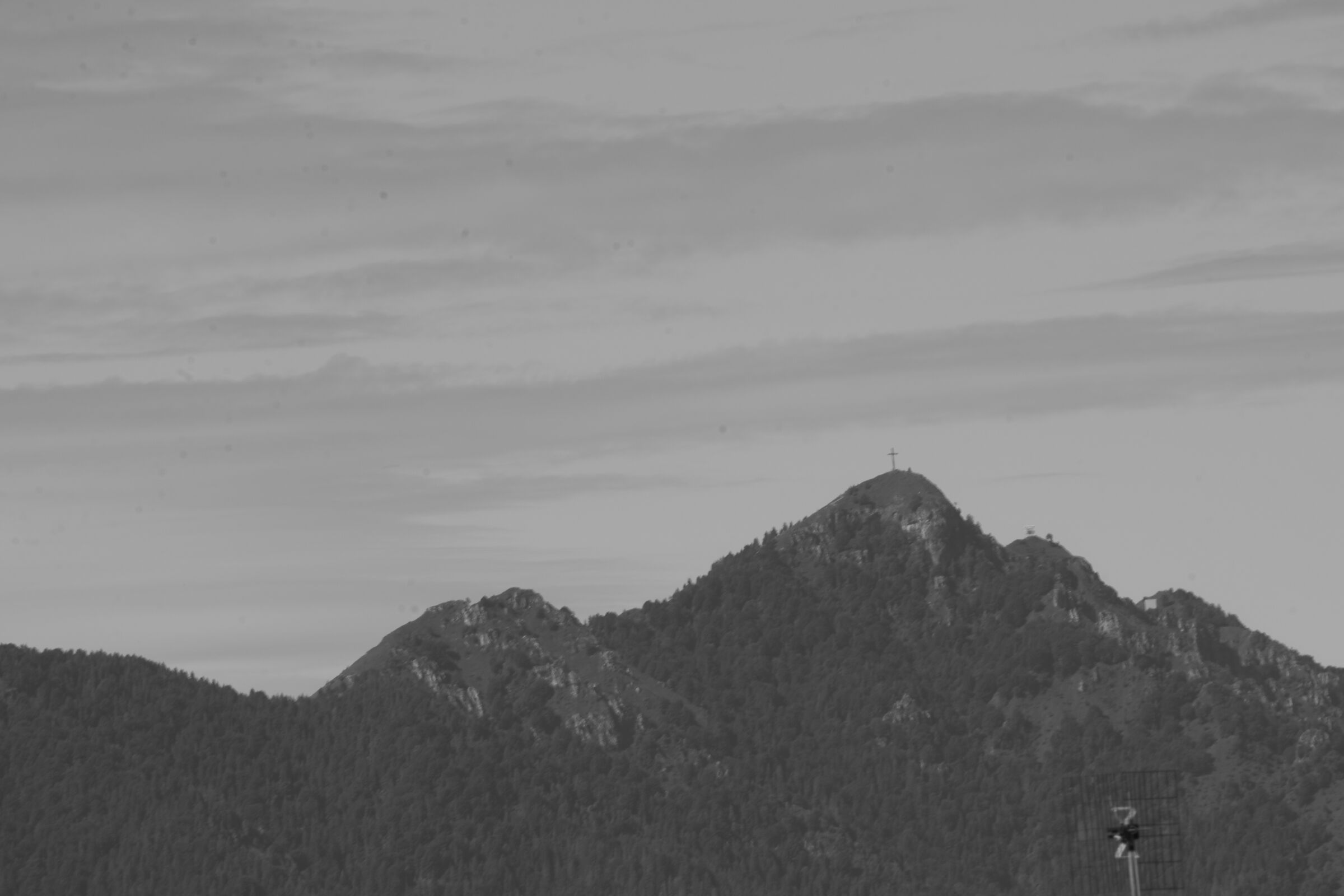 Simple Black and White 2