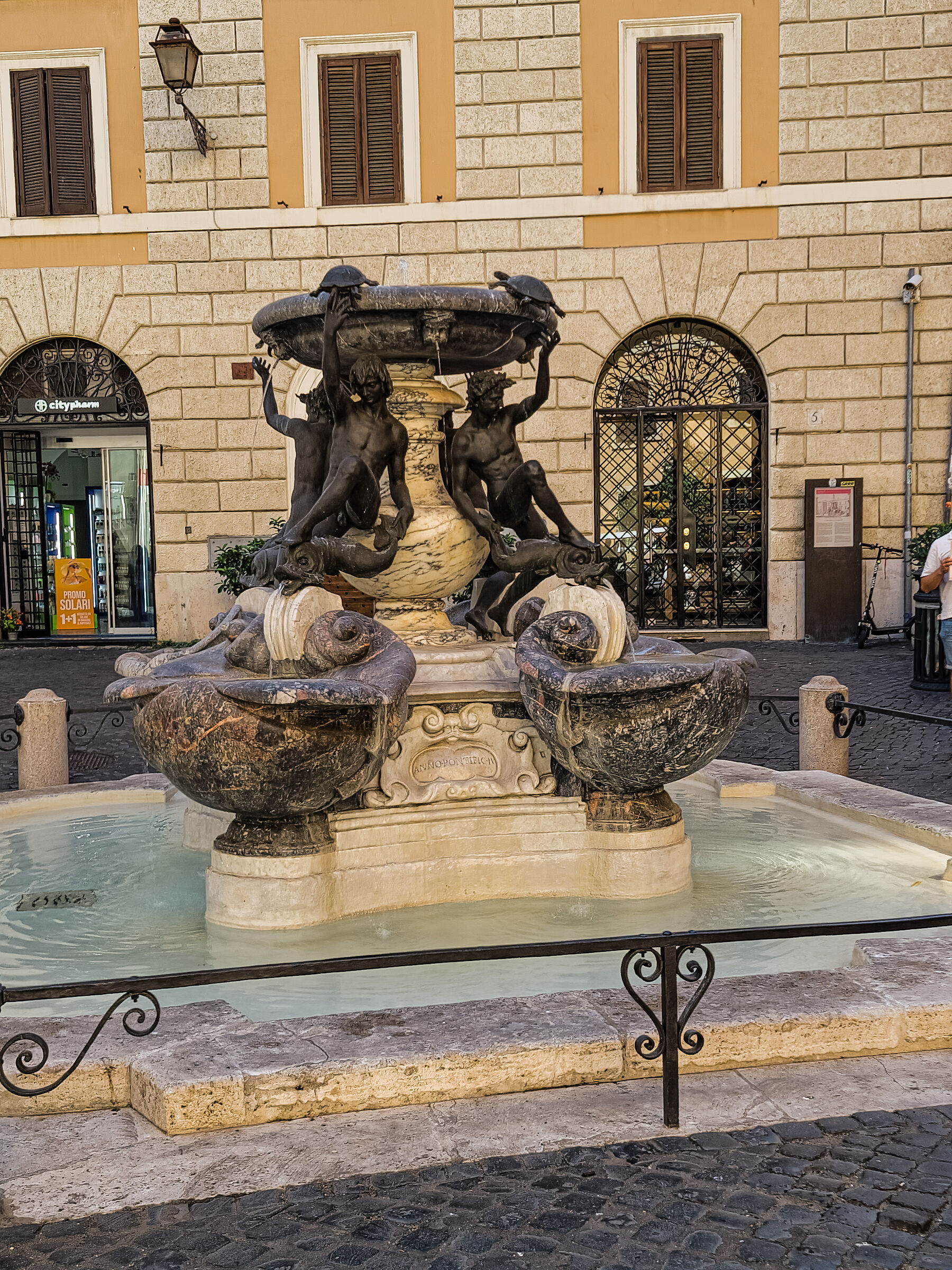 Fontana delle Tartarughe