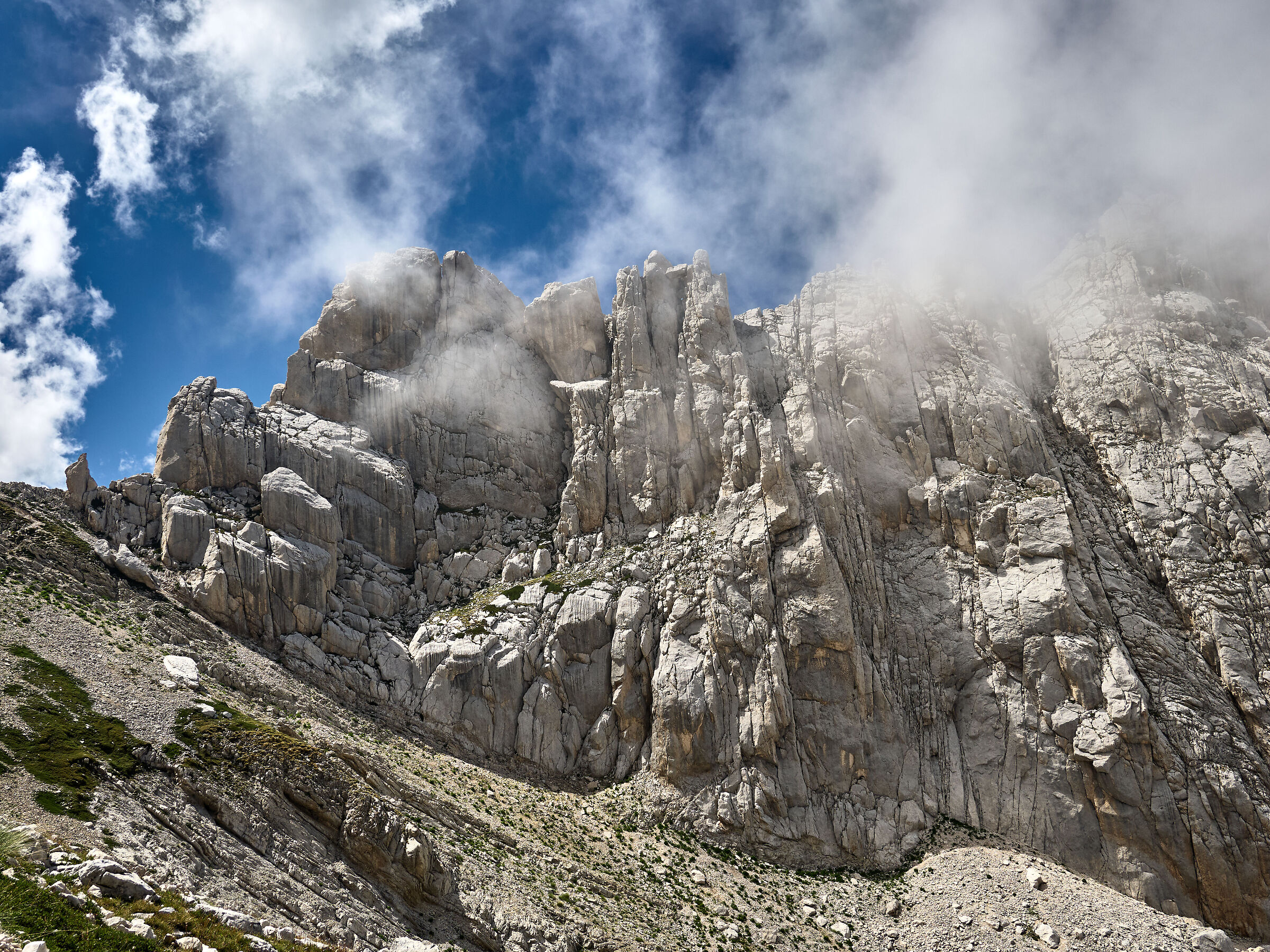 Gran Sasso: Vallone delle Cornacchie and Corno Piccolo