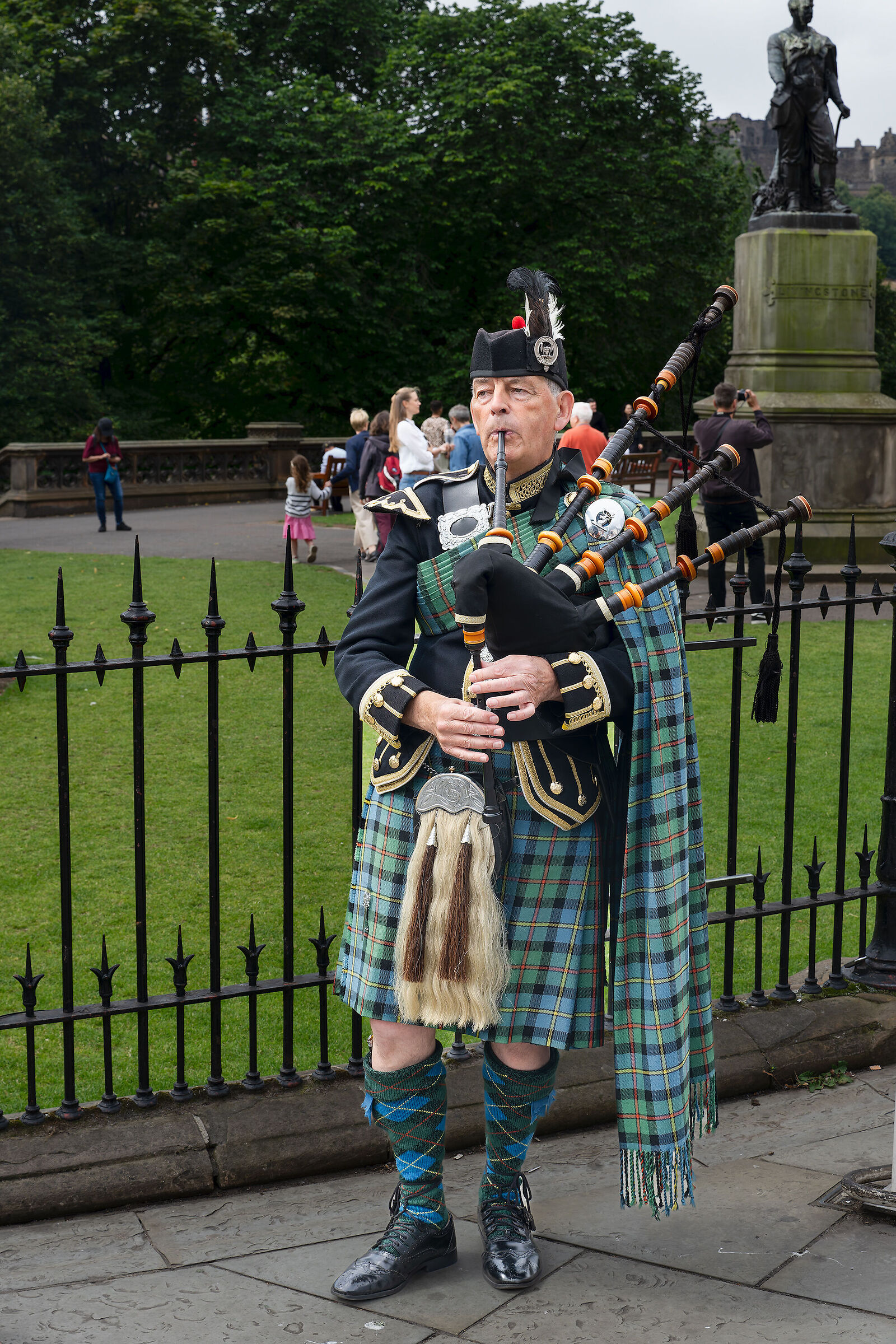 Bagpipe , Edinburgp