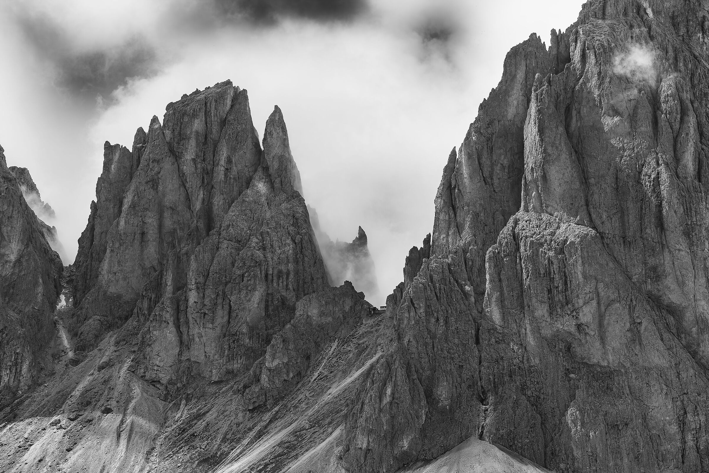 Long stone and flat stone