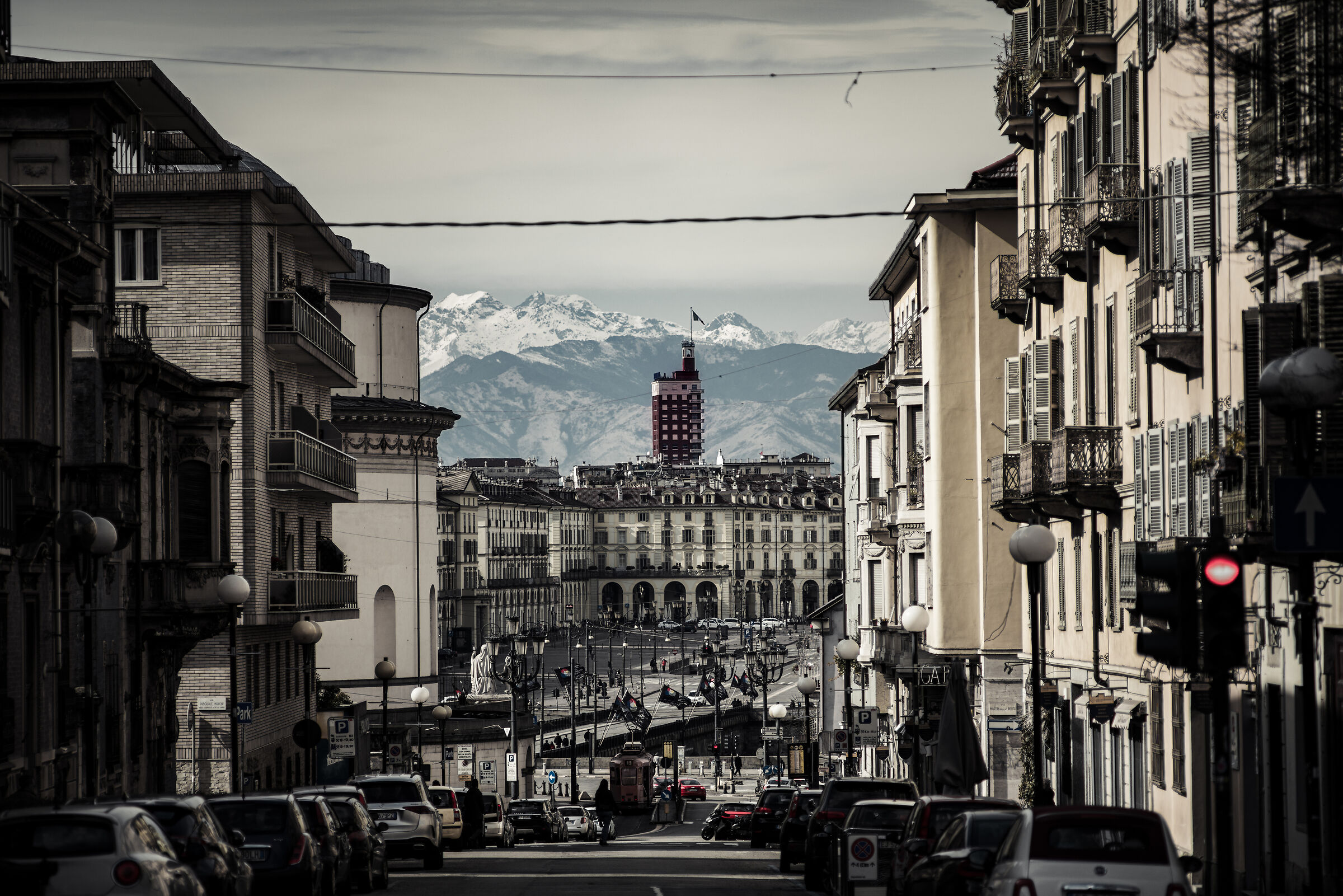 Fascismo toe architecture during winter
