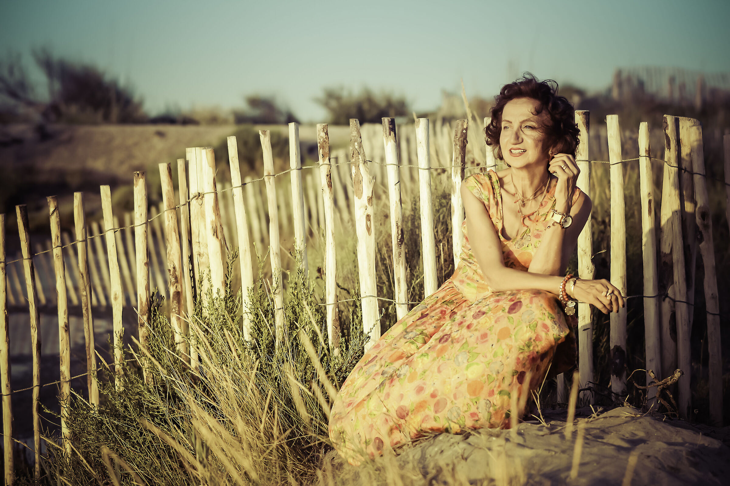 Take a vague look at the beauty,o Knight, and pass over