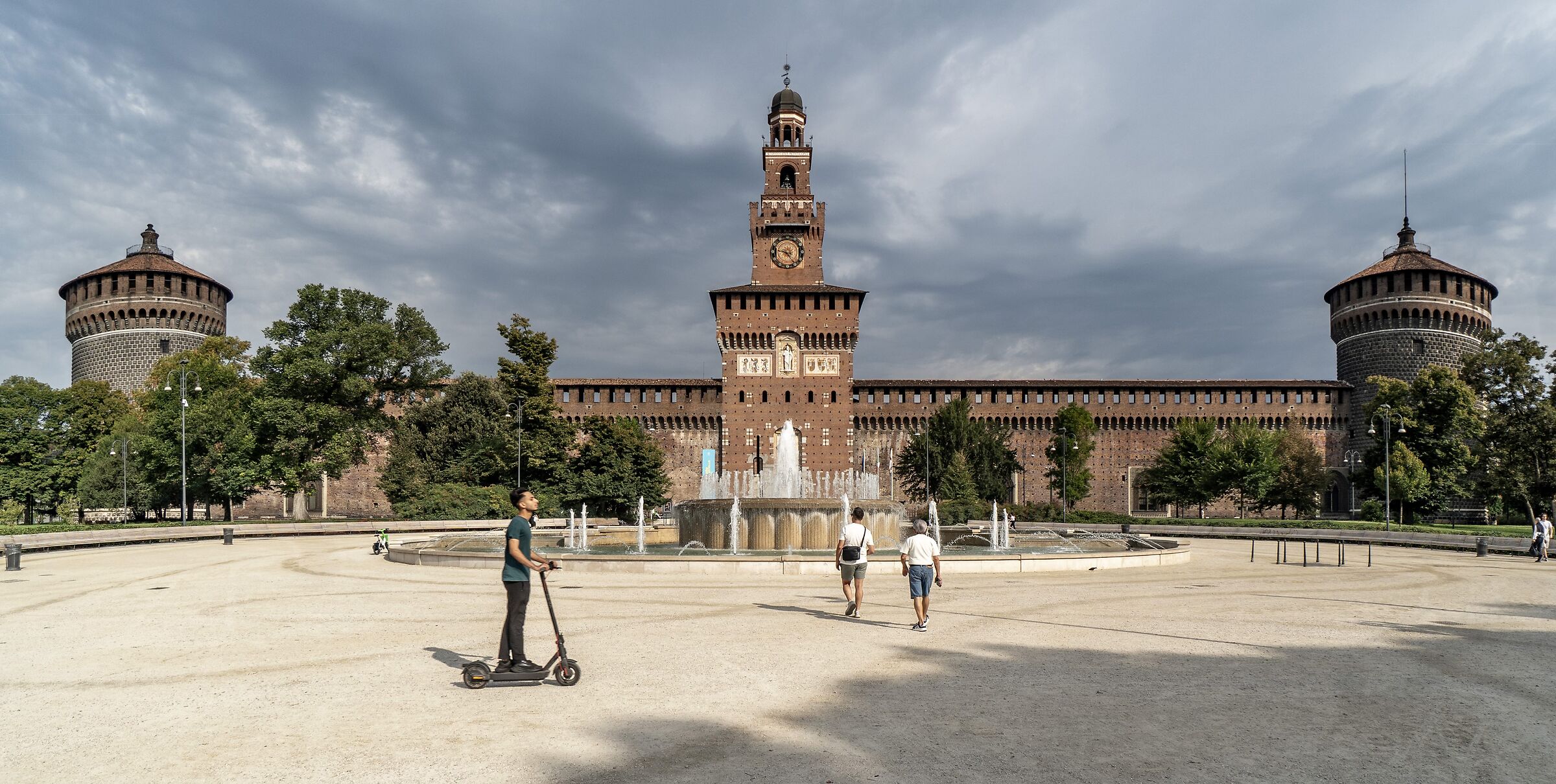 Castello Sforzesco - Friday, 1 August 2025, 09:21