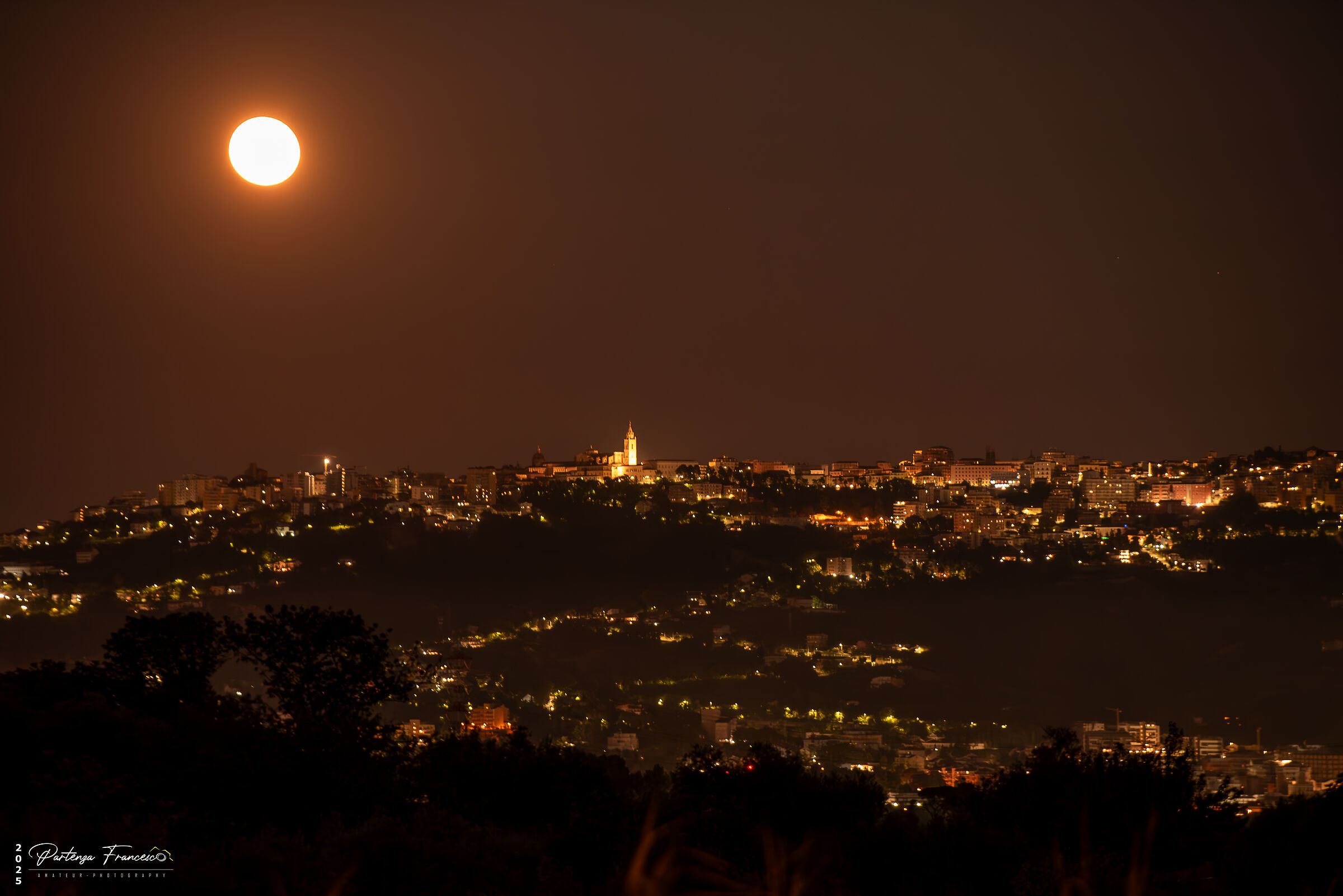 Chieti with the full moon