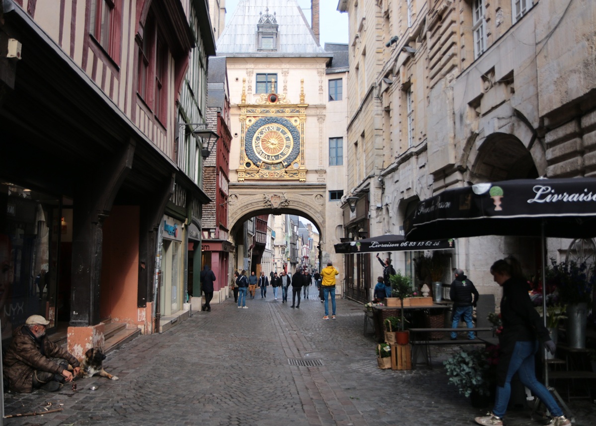 THE CLOCK IN THE CITY OF ROUEN