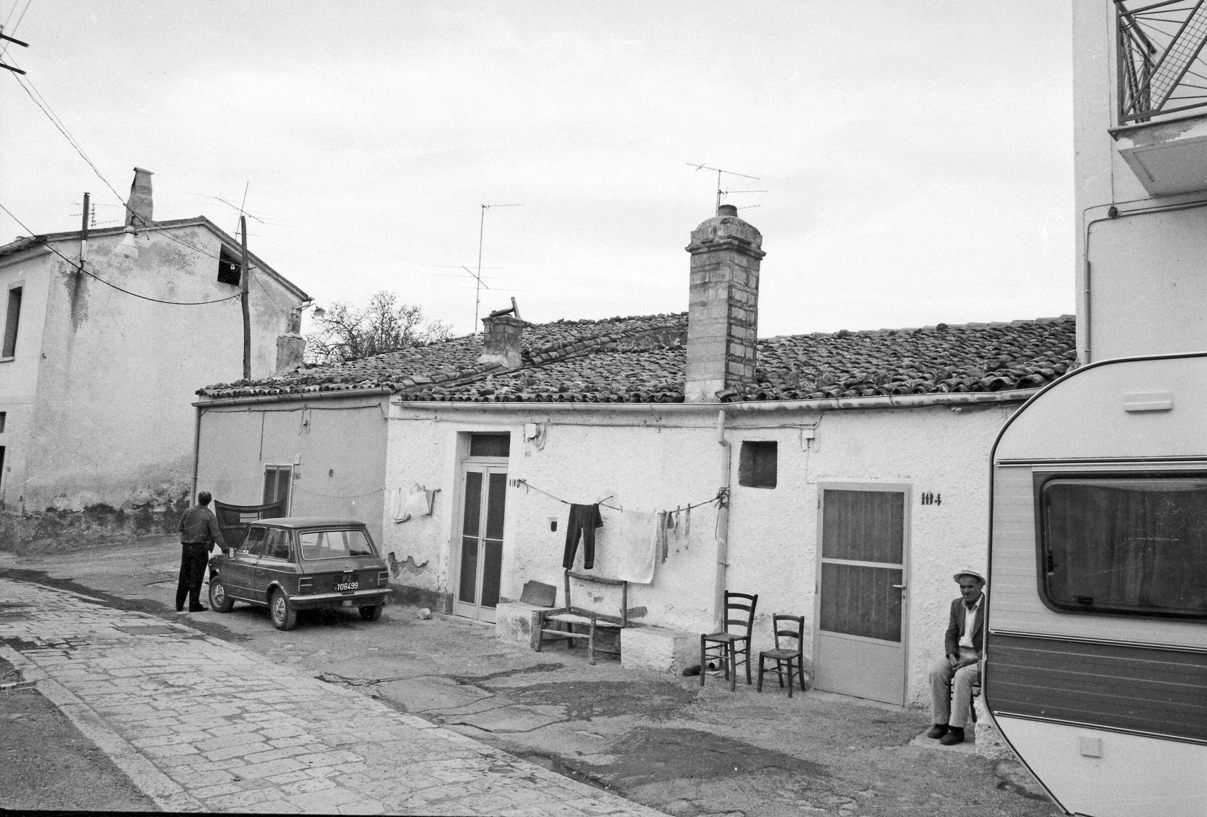 1981 fp4 atella pz canon ae1