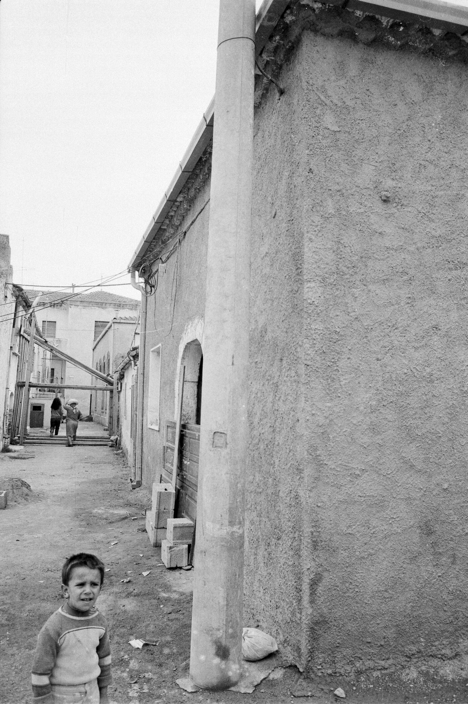 1981 fp4 atella pz canon ae1