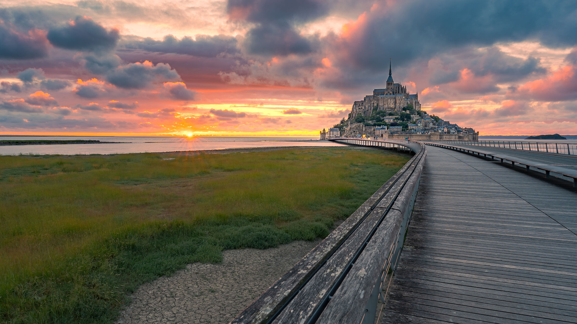 Tramonto a Mont Saint Michel