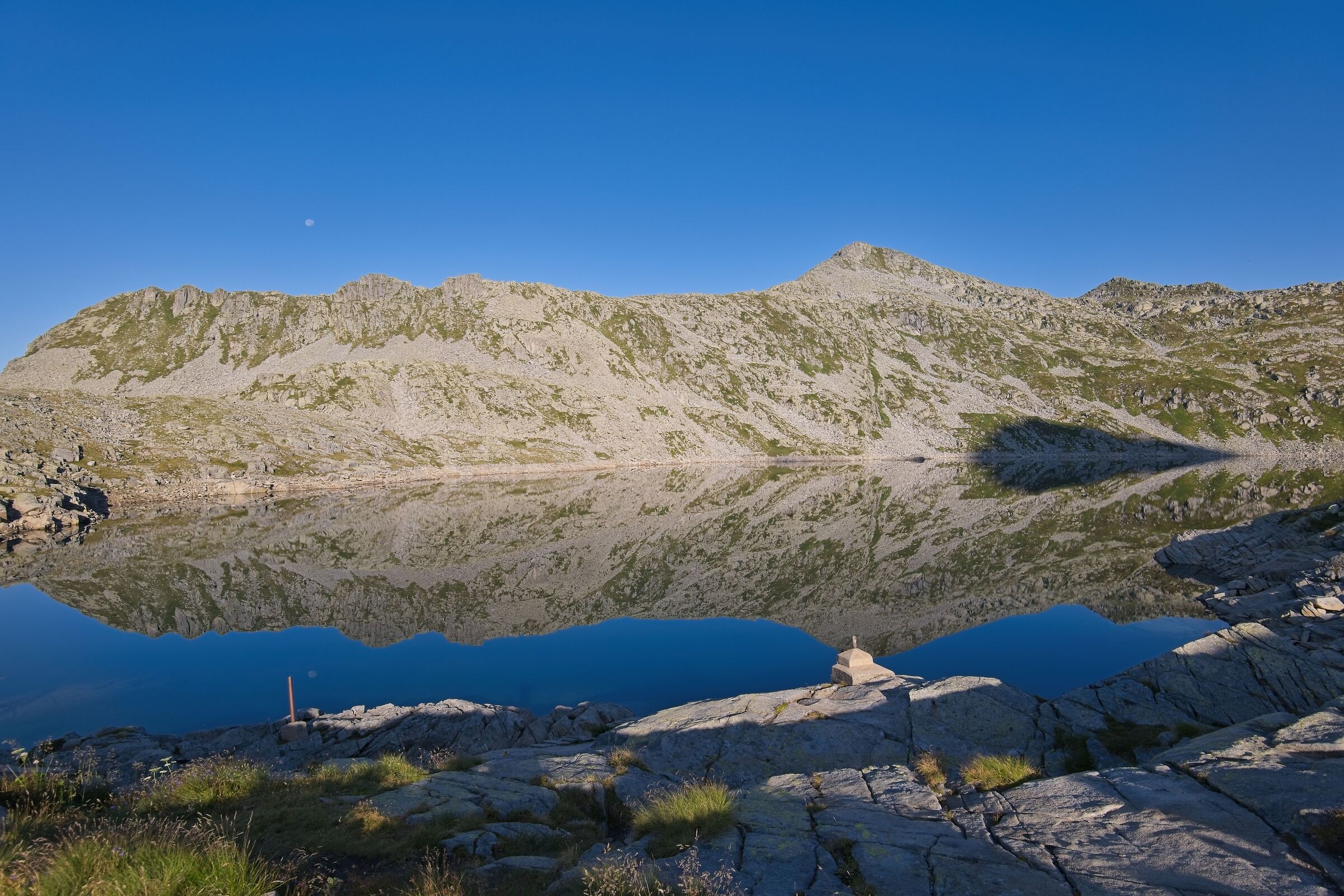 Lake Vacca in the morning