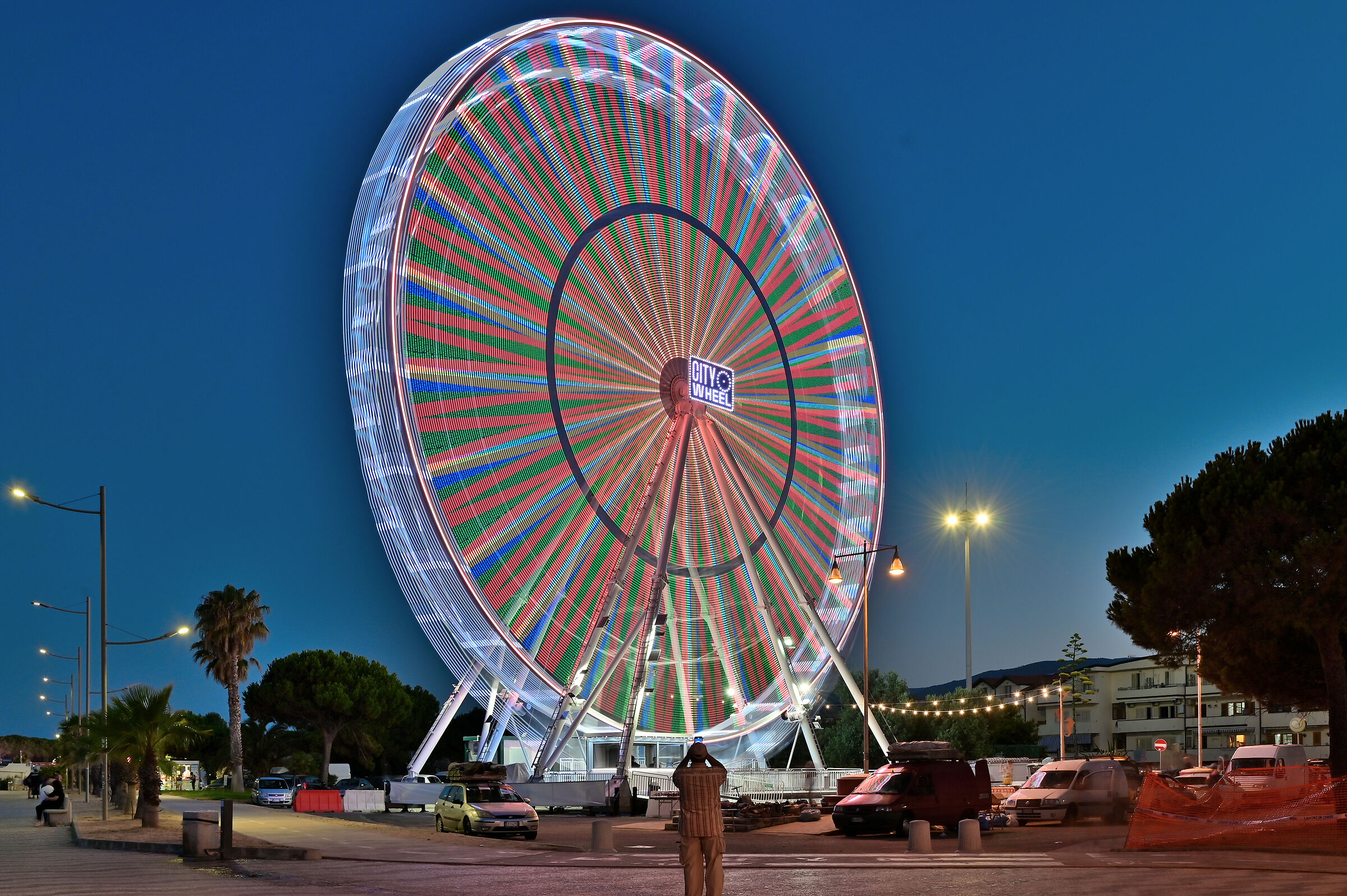 Smartphone, se non ci fossero bisognerebbe inventarli..