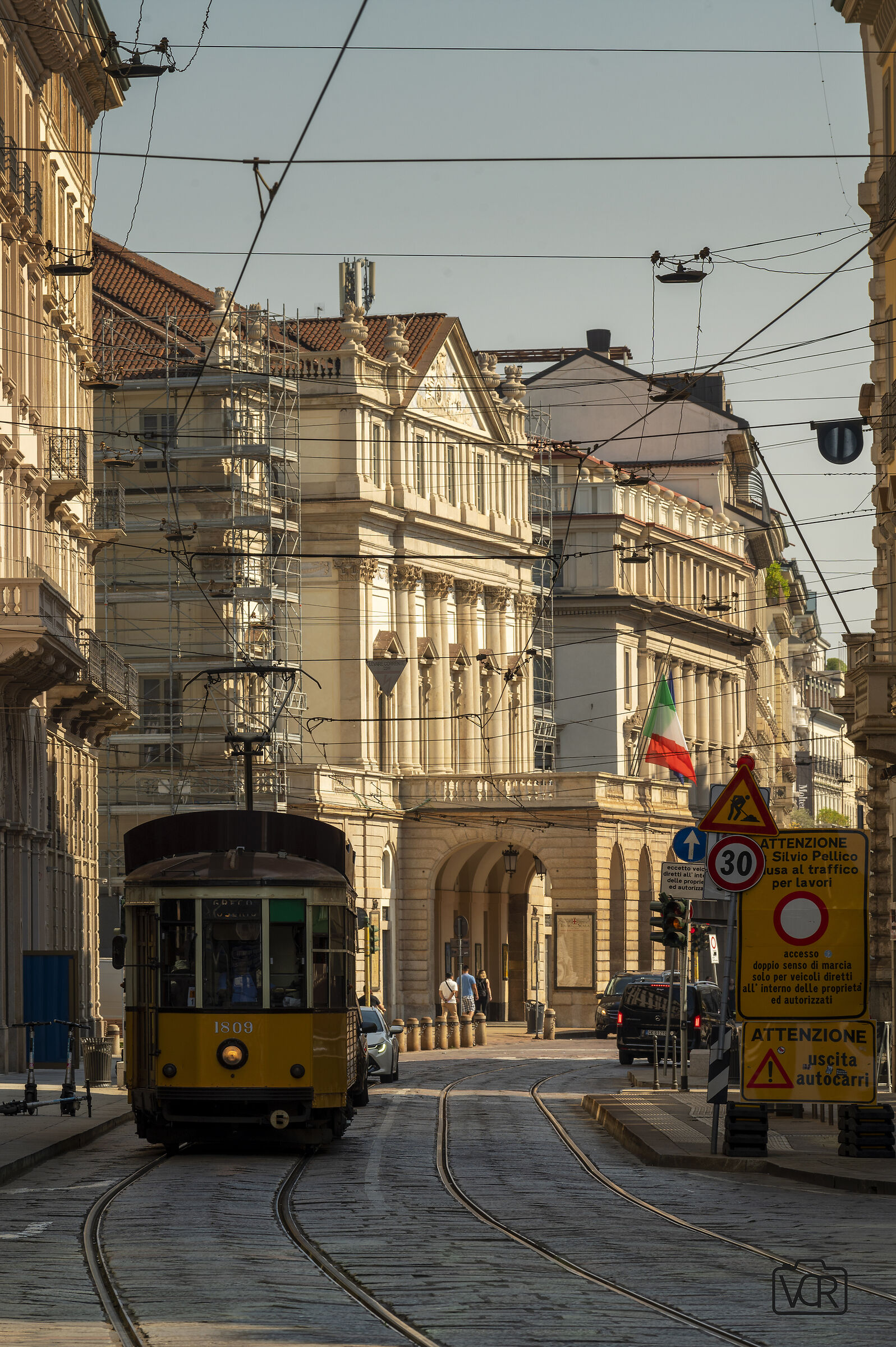 Milanese symbols