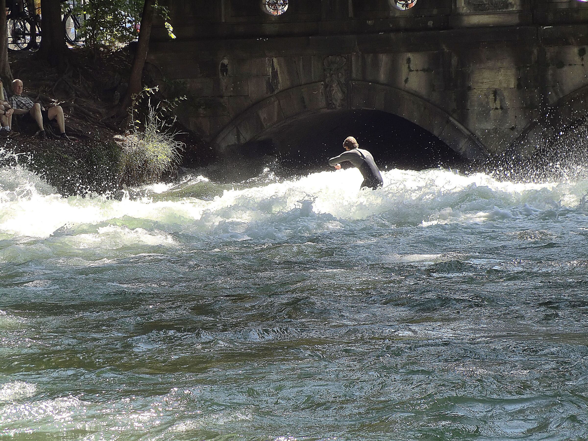 Surf sul fiume