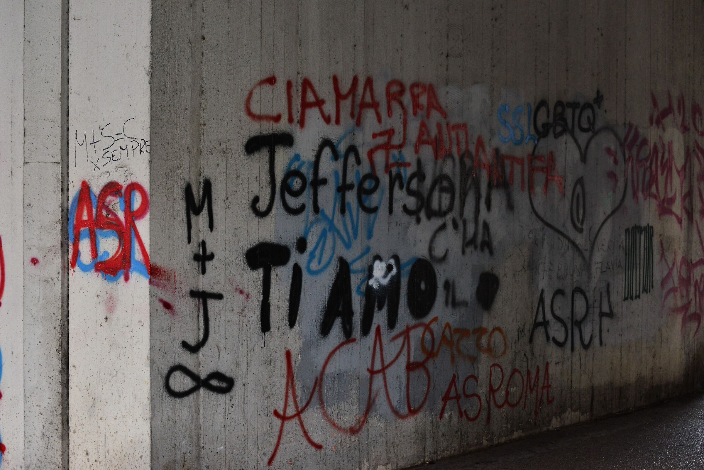 Metropolitan messages.