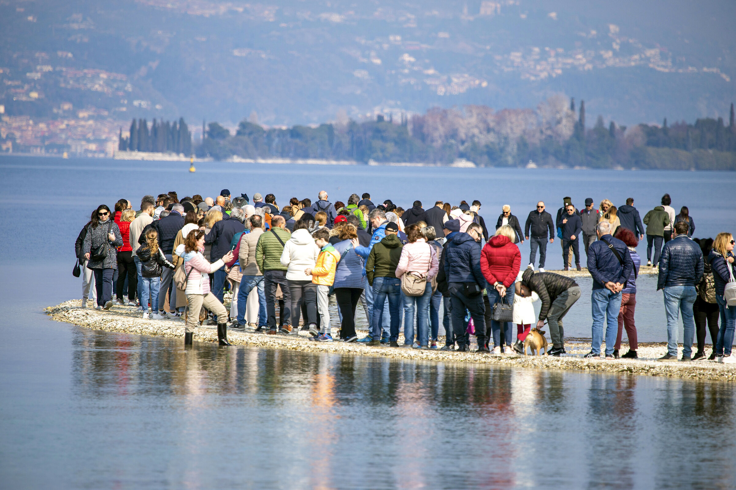 at the end, Lake Garda, Isola dei conigli.