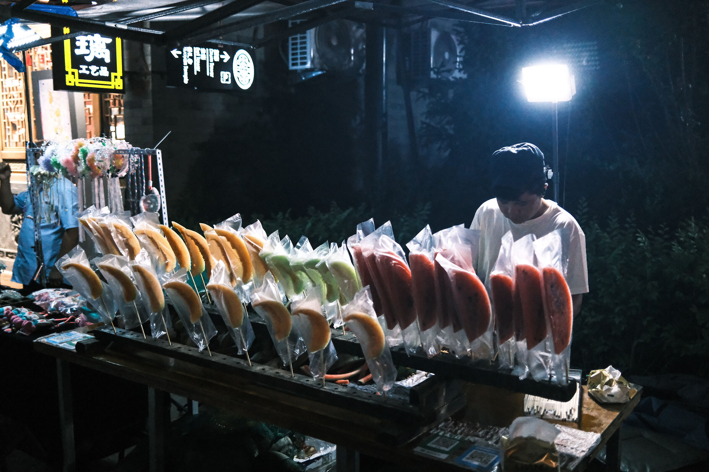 Datong - Bagged and skewered fruit