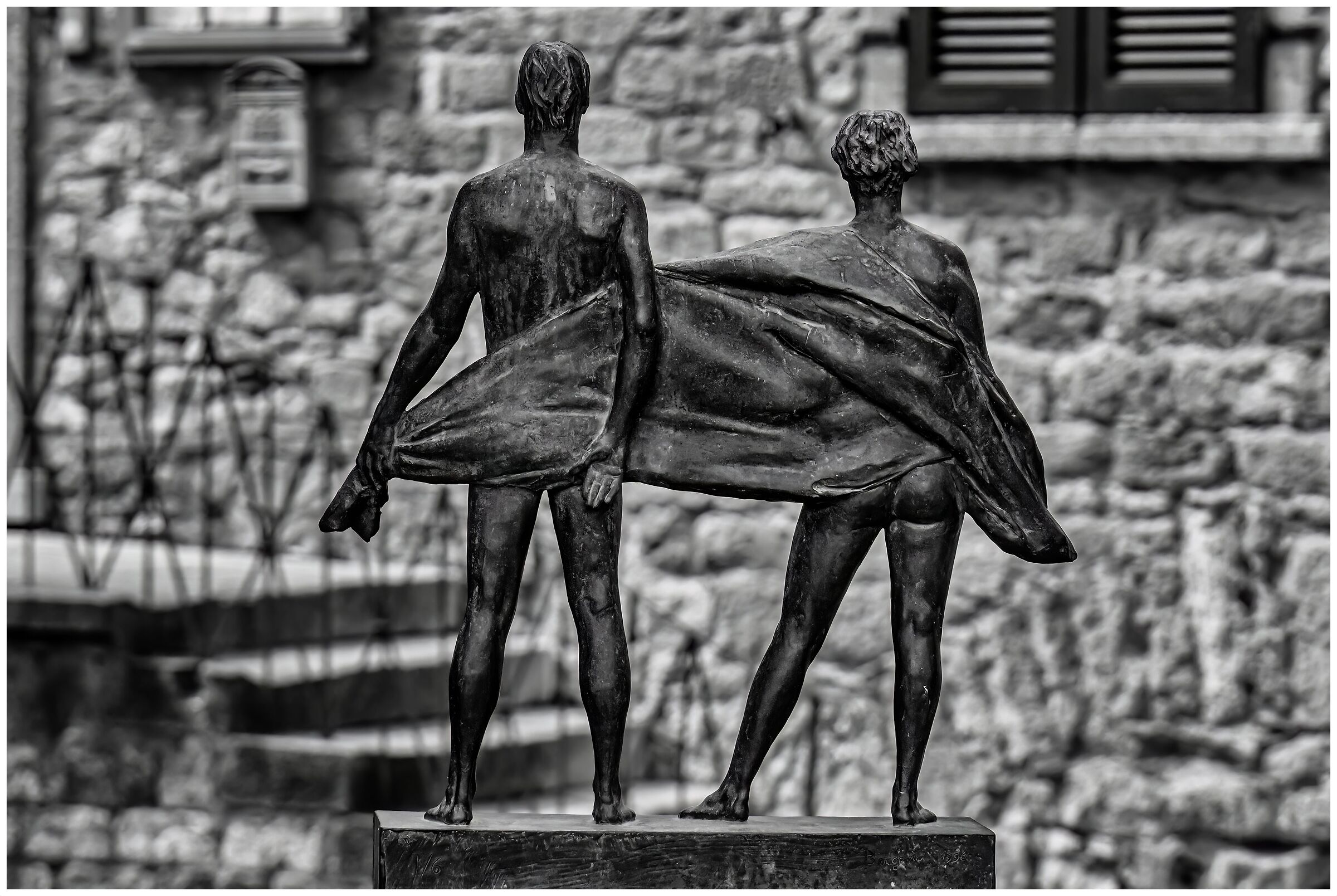 Ops!....Scusate le spalle..........