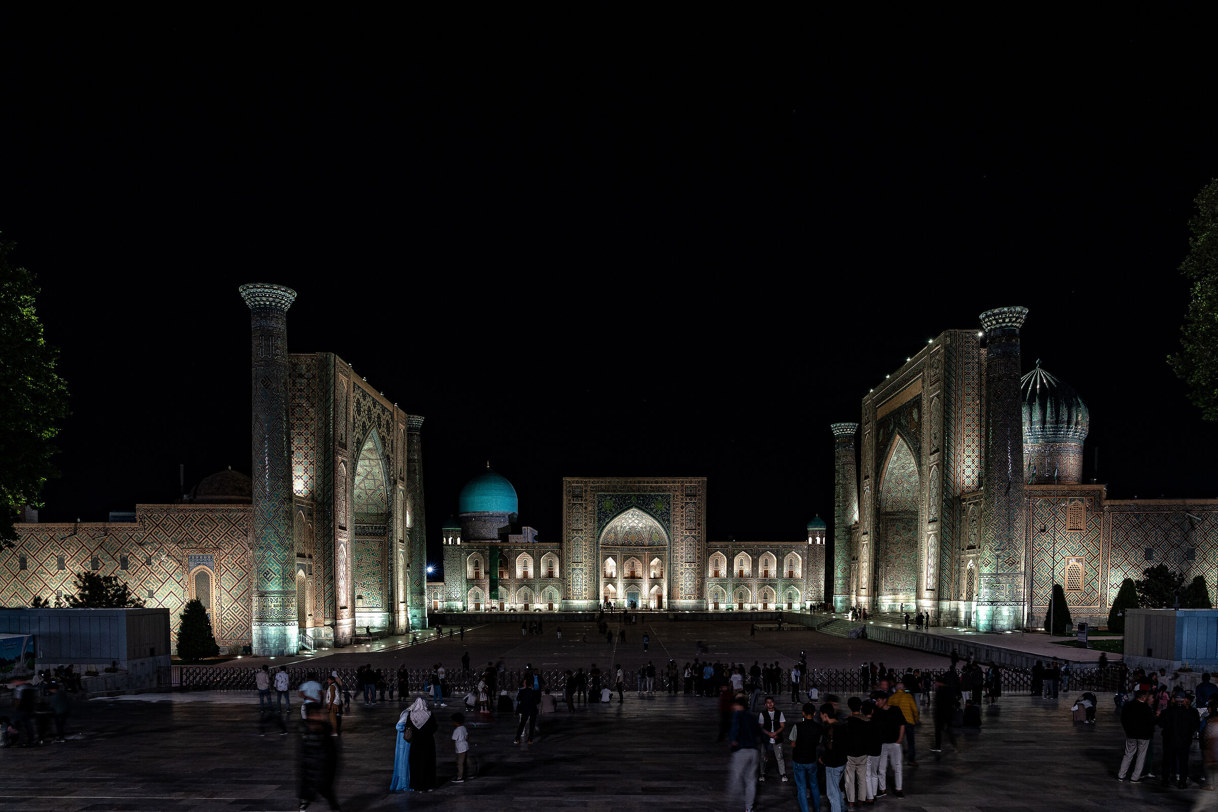 Caress in Samarkand.