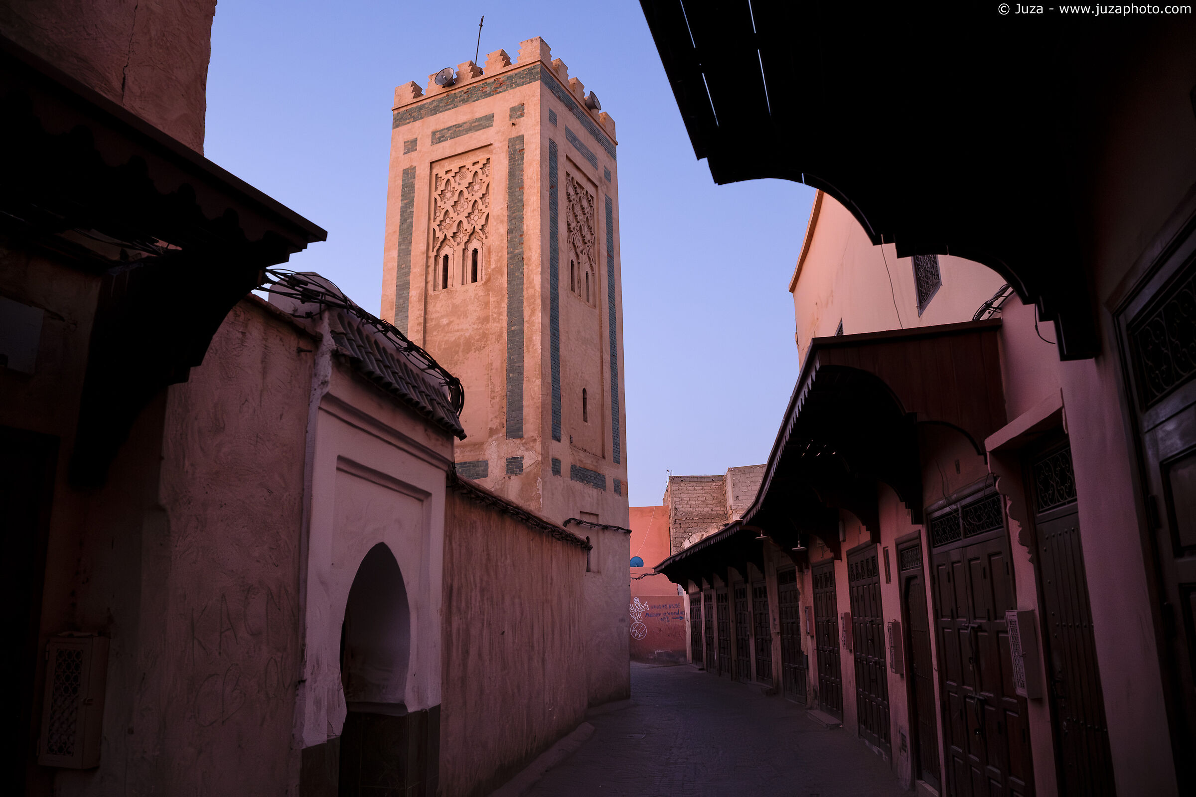 Tra le vie di Marrakech, prima dell'alba