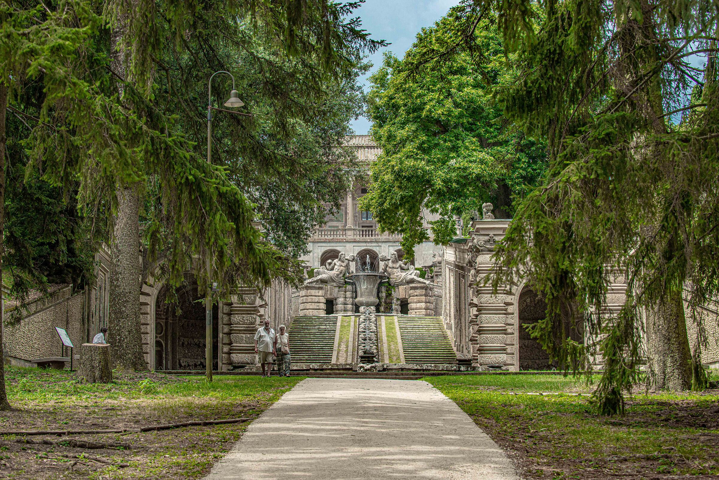 parco giardino farnese fontana e scalone casino caccia