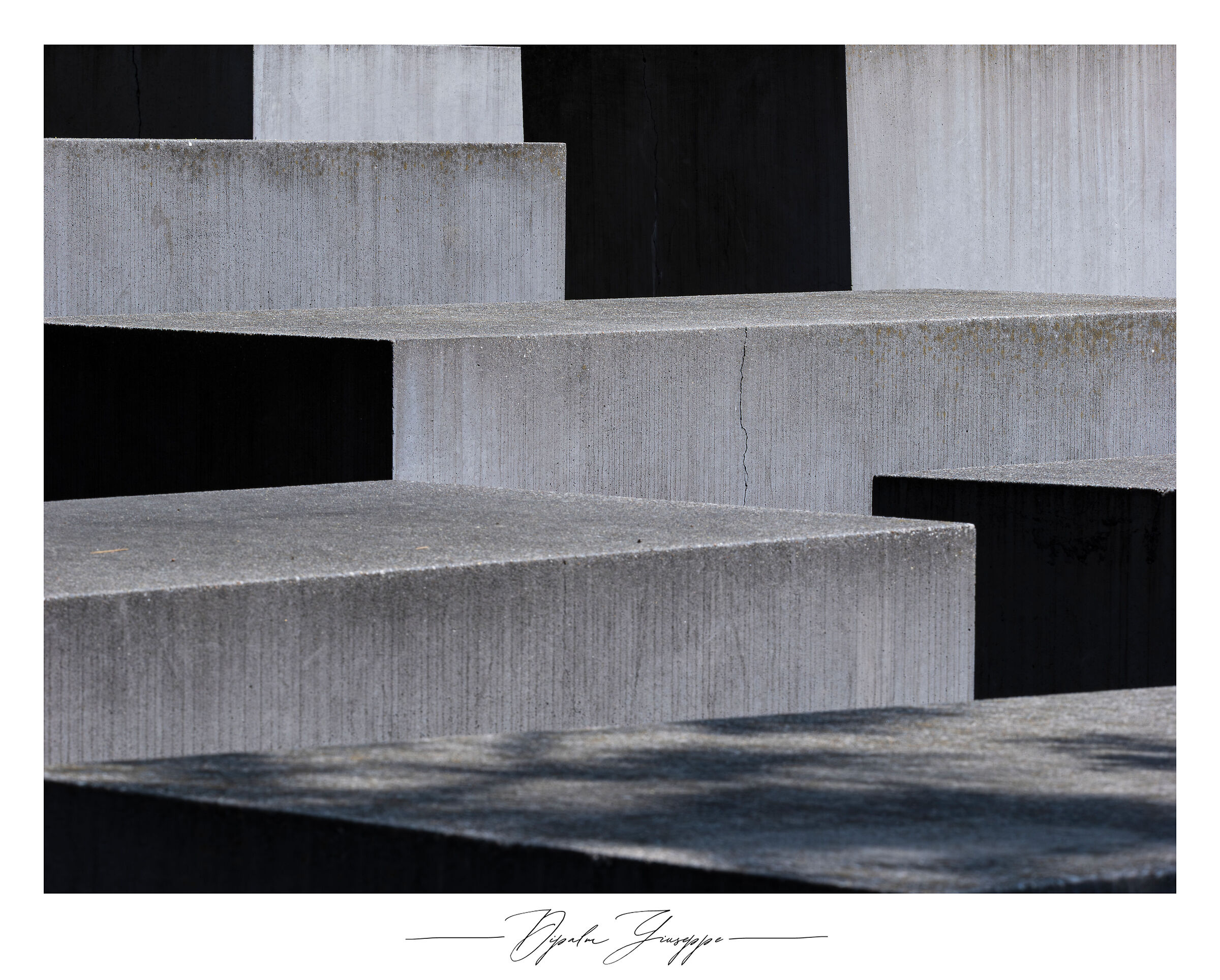 Memorial 2