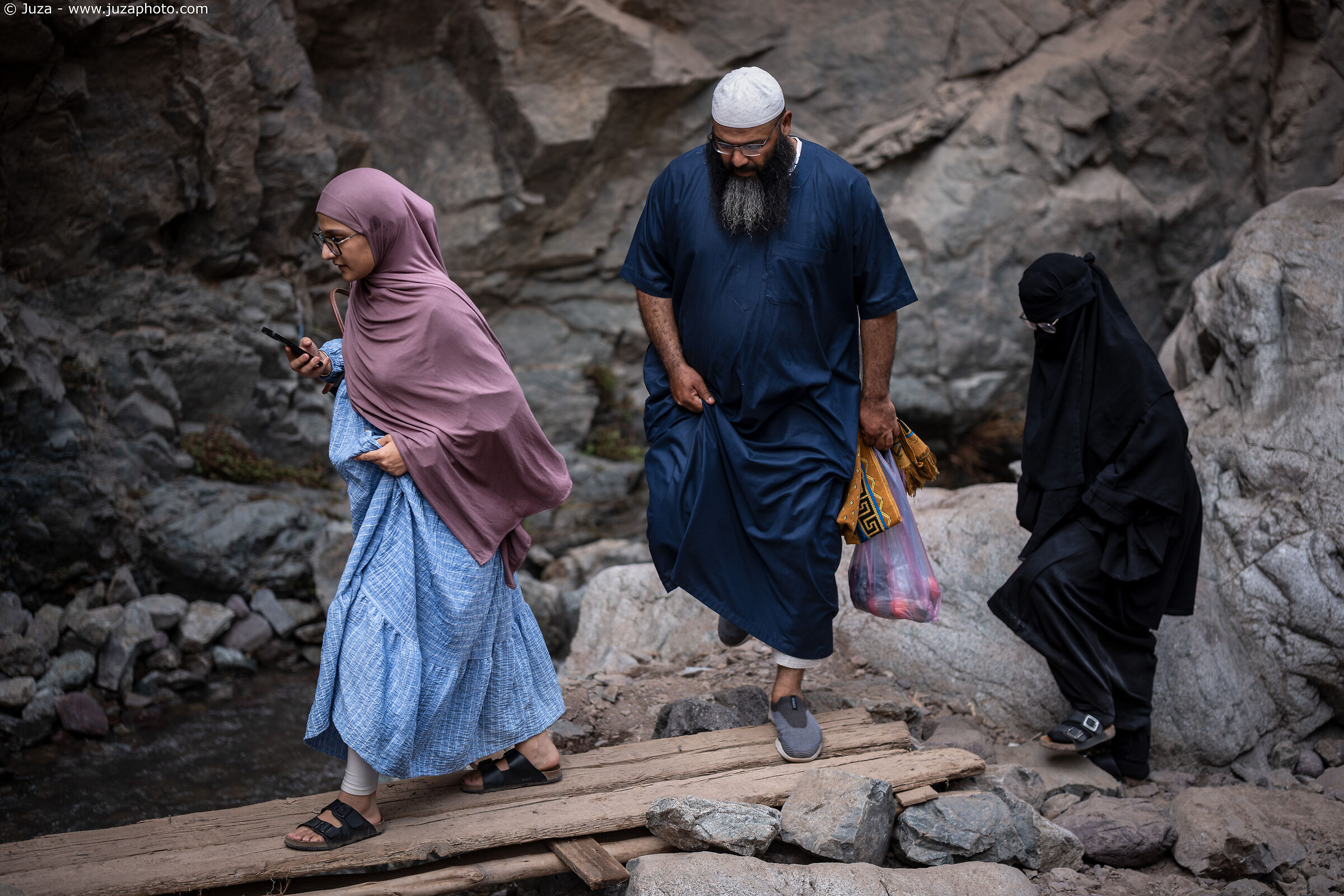 Famiglia in abiti tradizionali