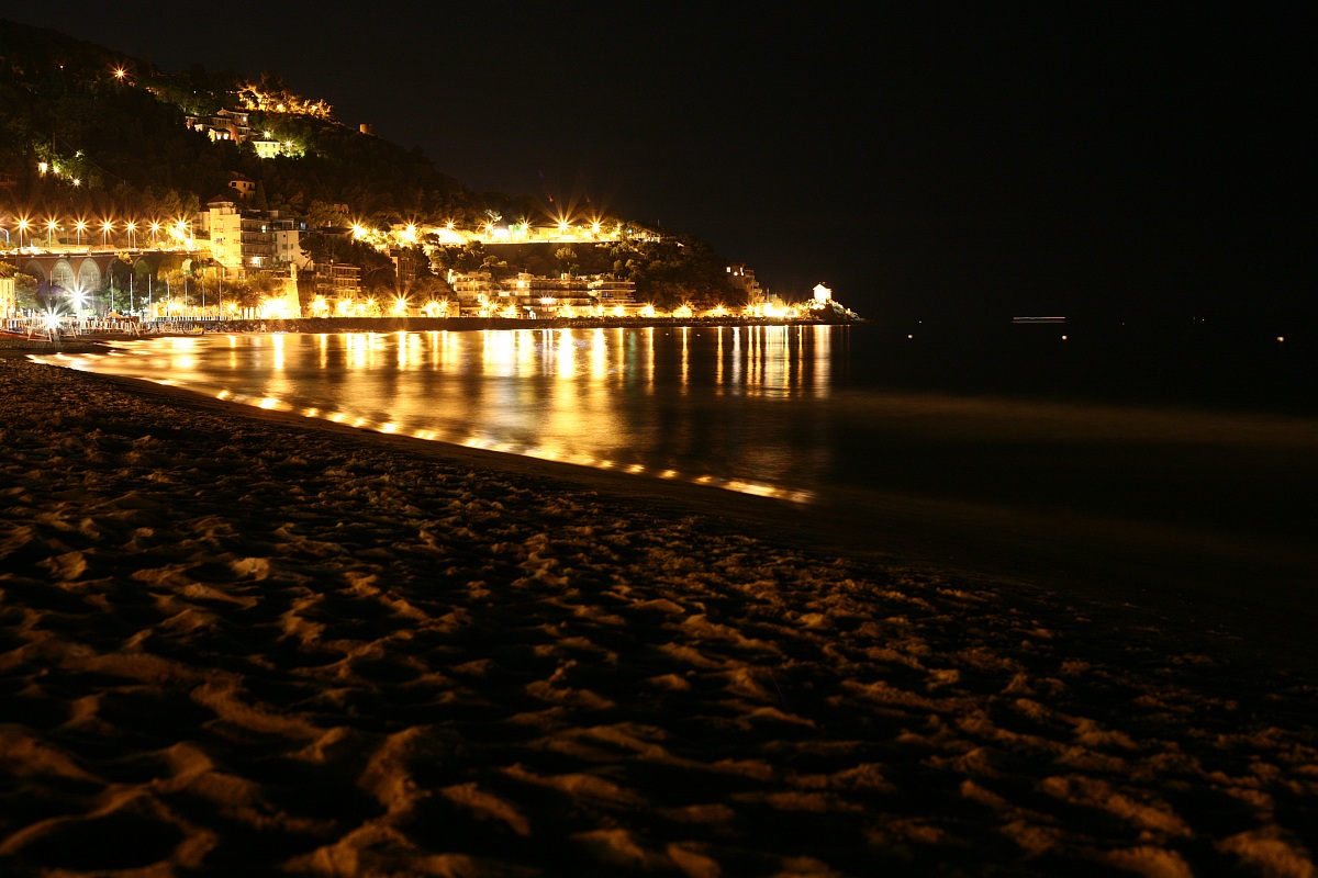 Spiaggia di notte verso la cappelletta, Alassio(SV)