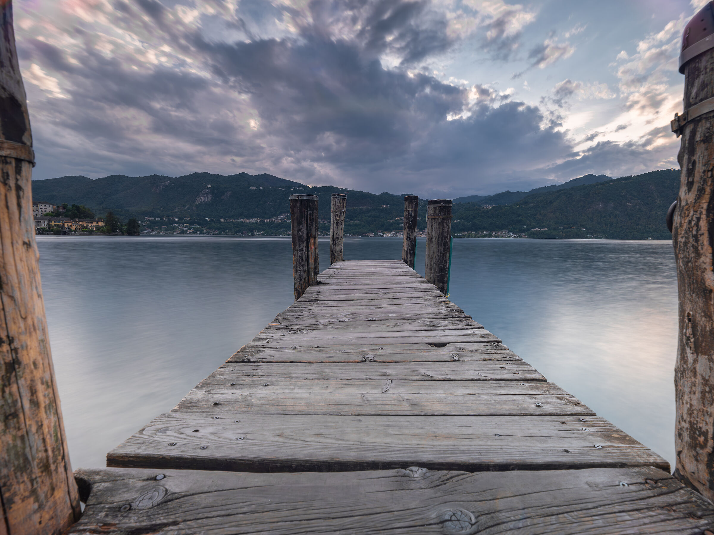 Long exposure to the lake