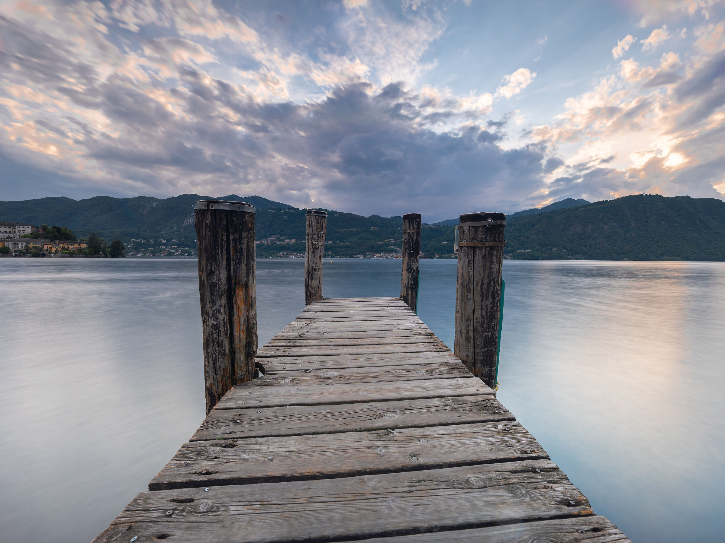 Long exposure to Lake Orta