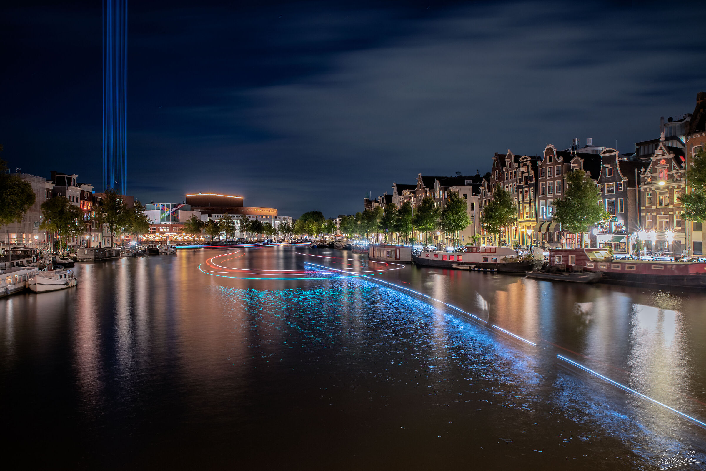 Tra i canali di Amsterdam