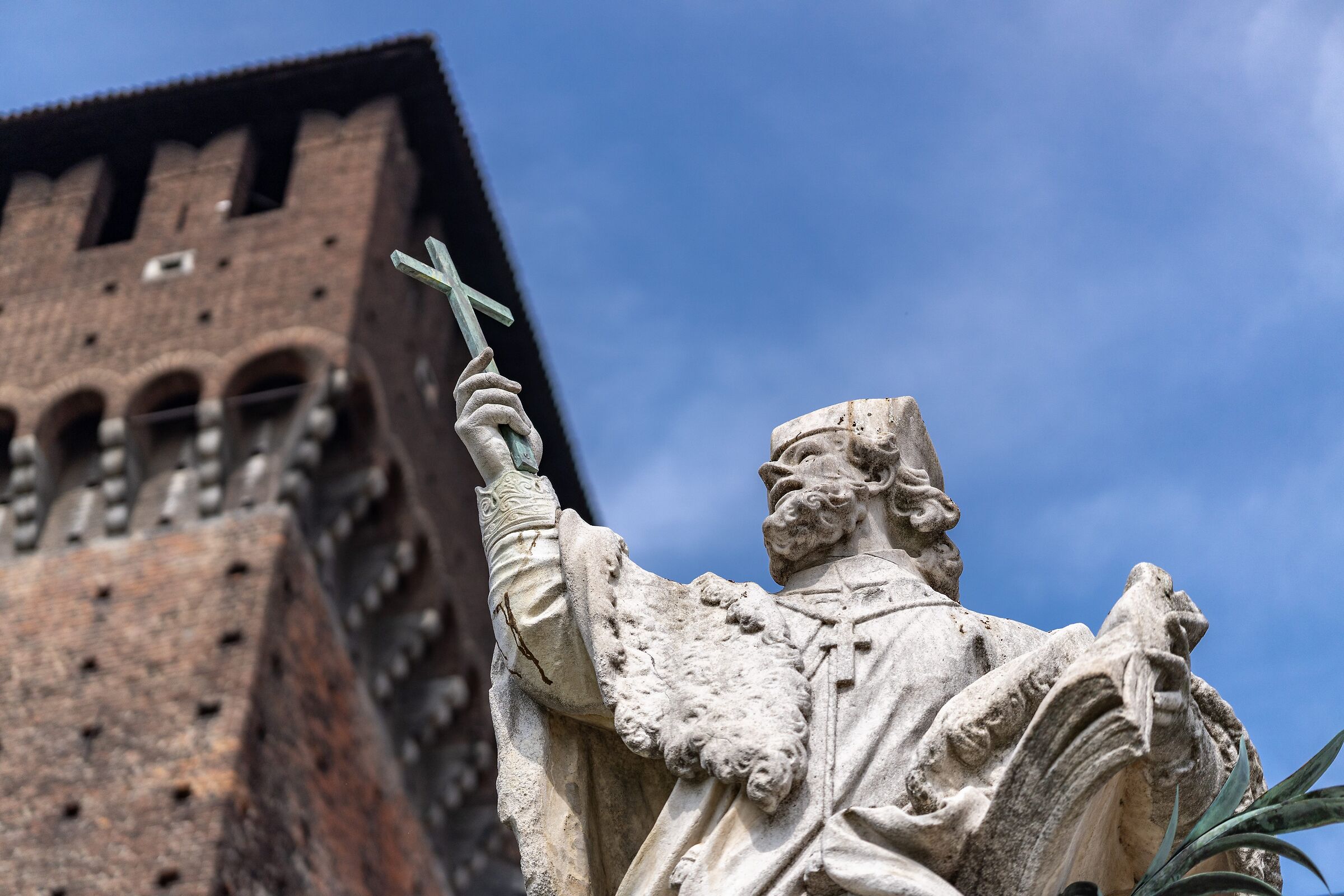 Statue of St. John of Nepomuk and Tower of Bona - 6a