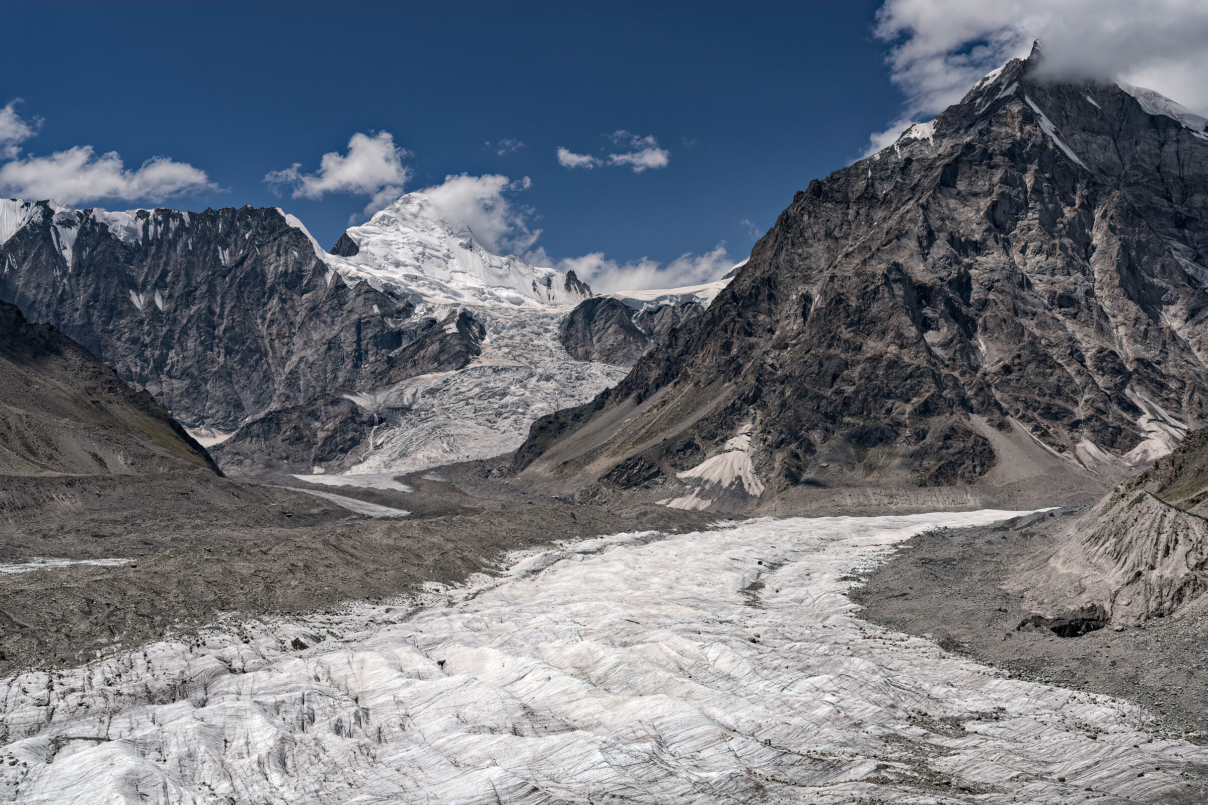 Laila Peak e Rupal Glacier