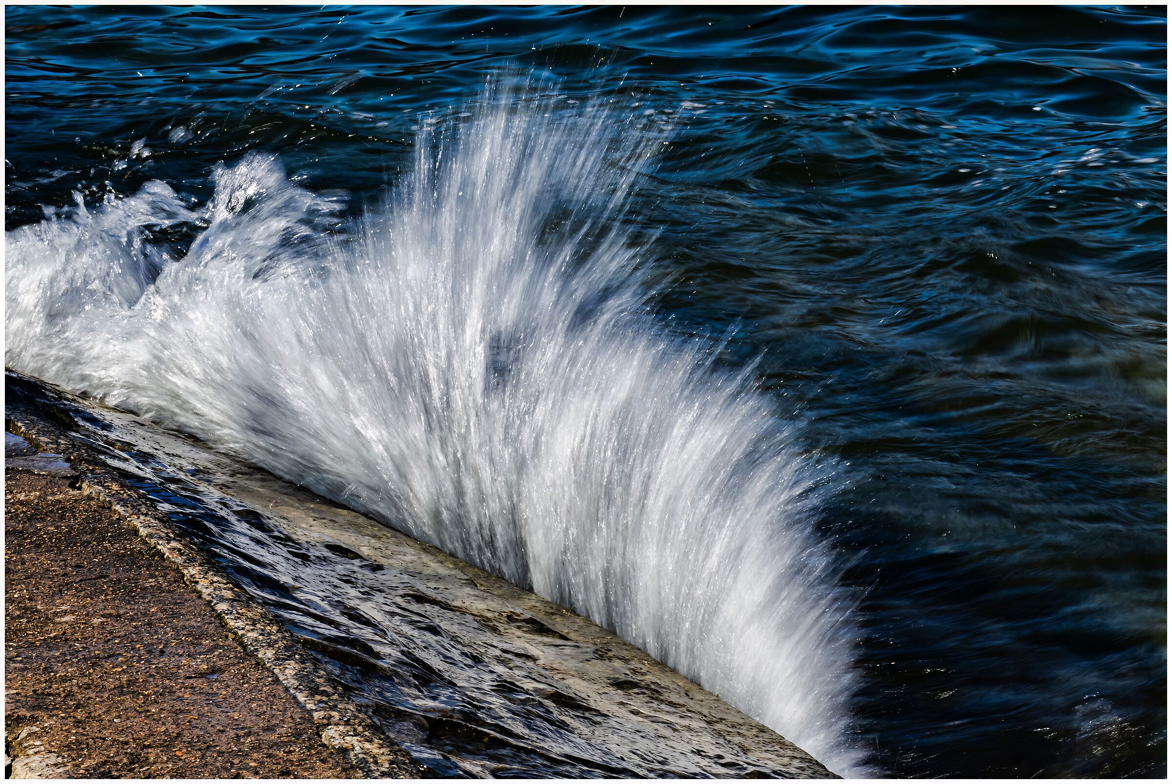 Improvvisi schizzi d'acqua