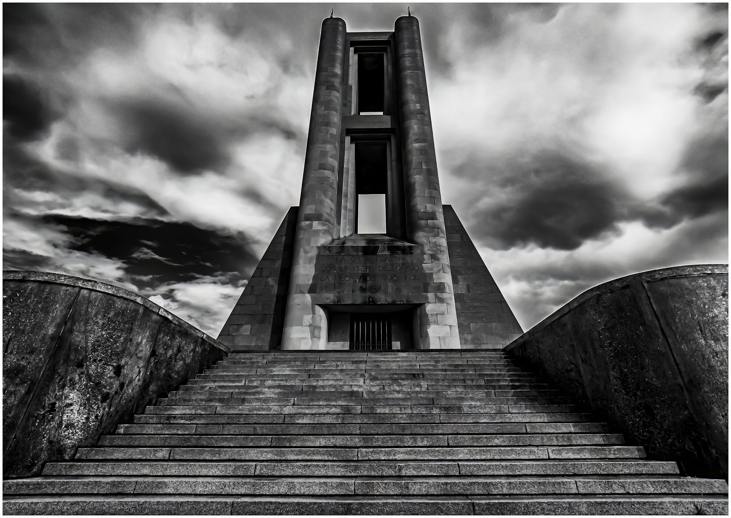 (Como) Monumento ai caduti