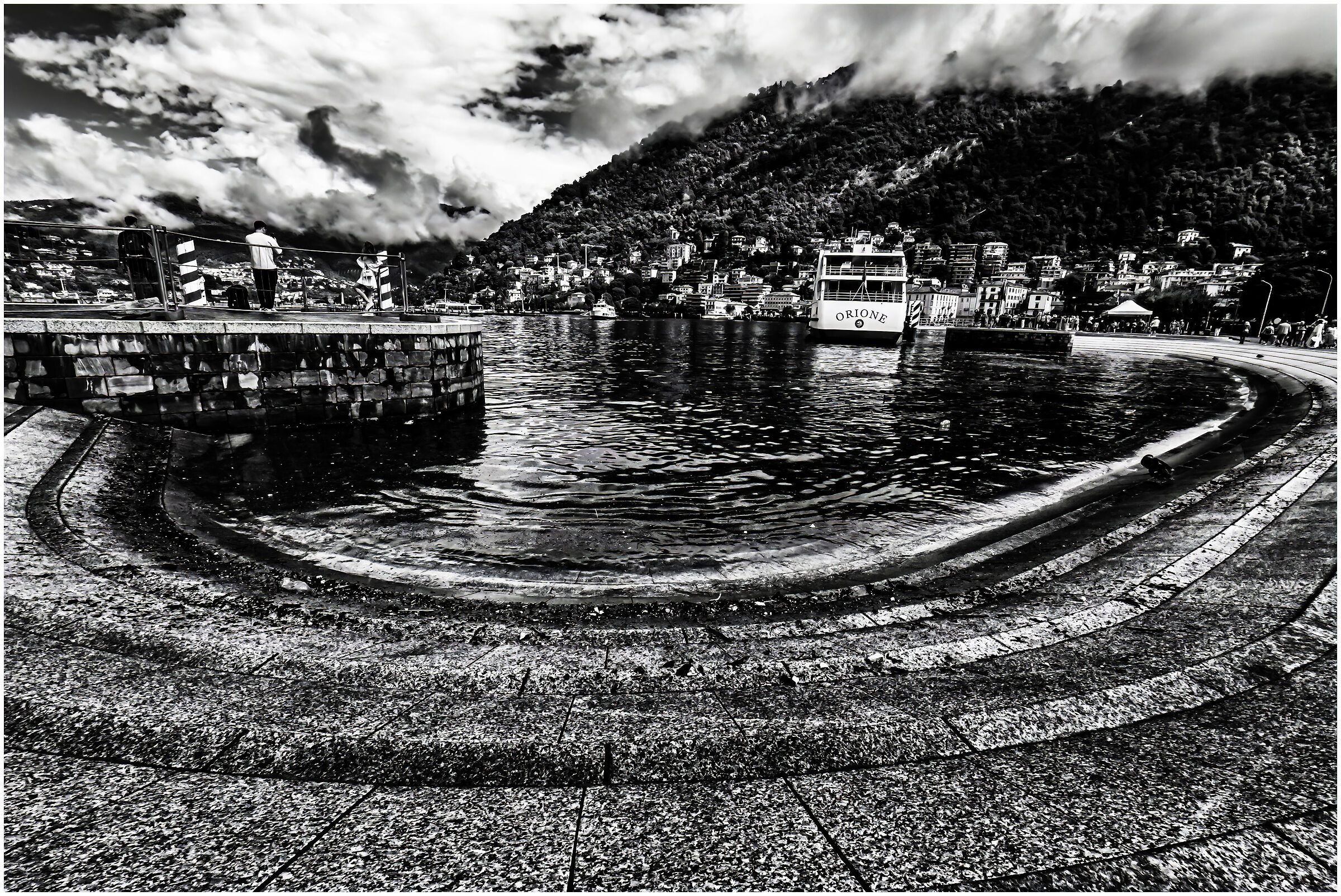 (Como) il Lago