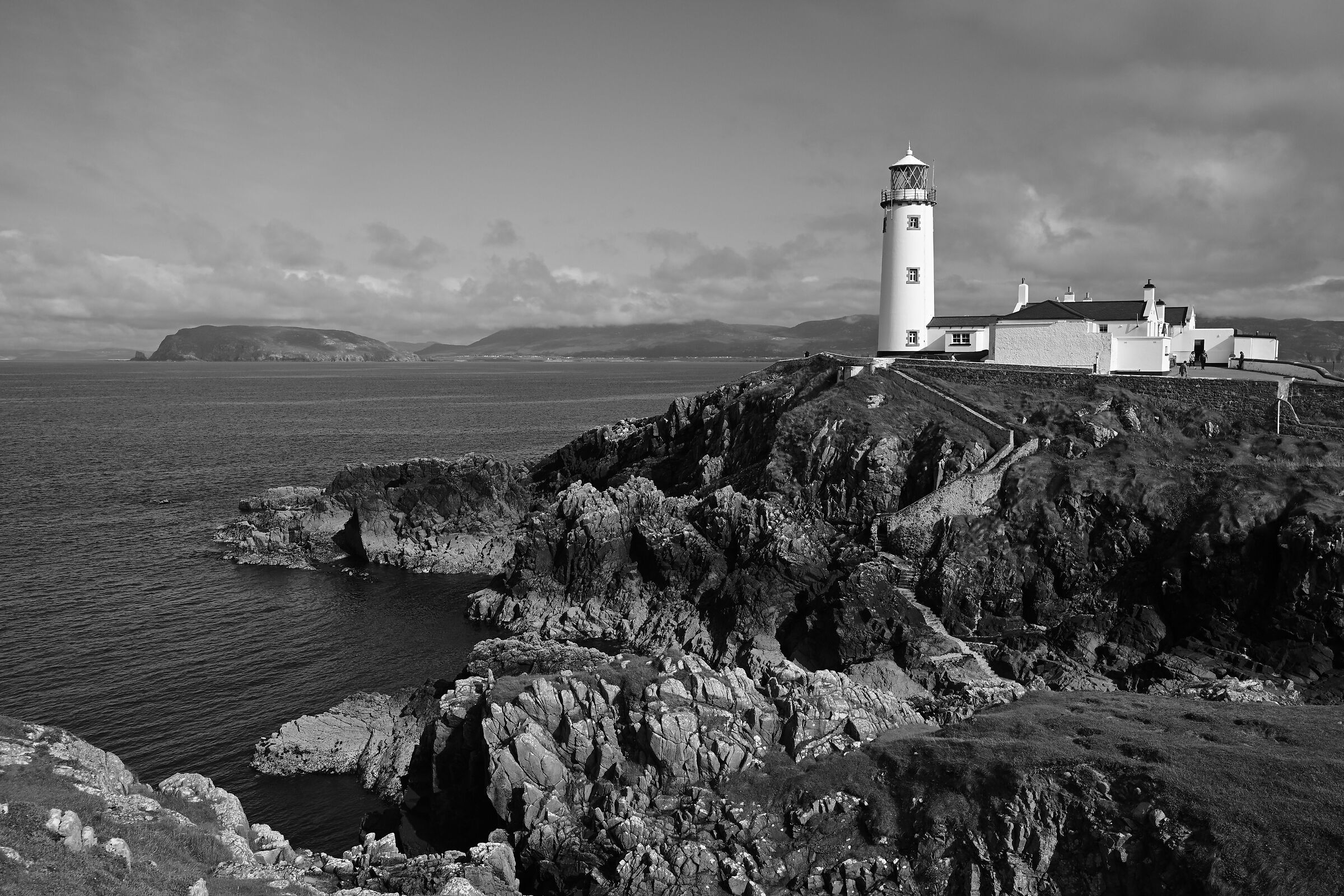 Il faro di Fanad Head in una rara giornata di sole