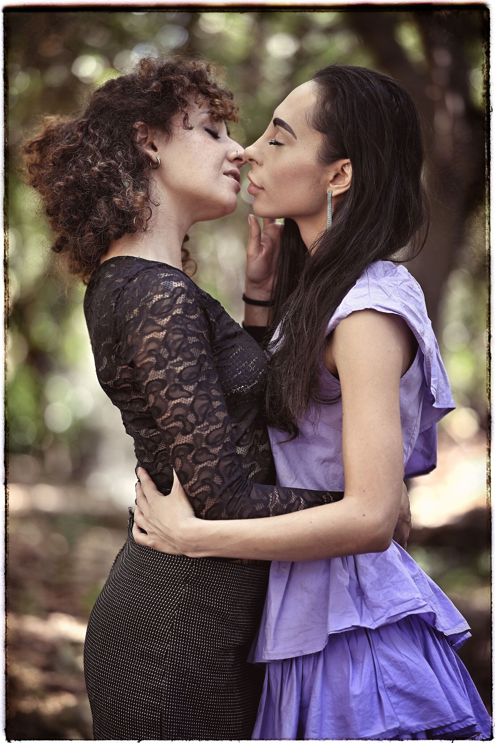 First kiss (2)